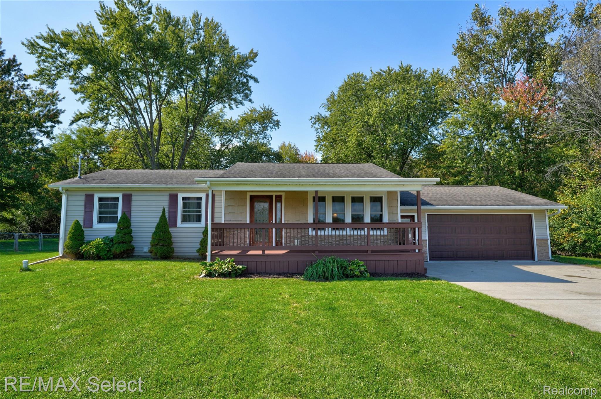 6431 N Webster Road — photo