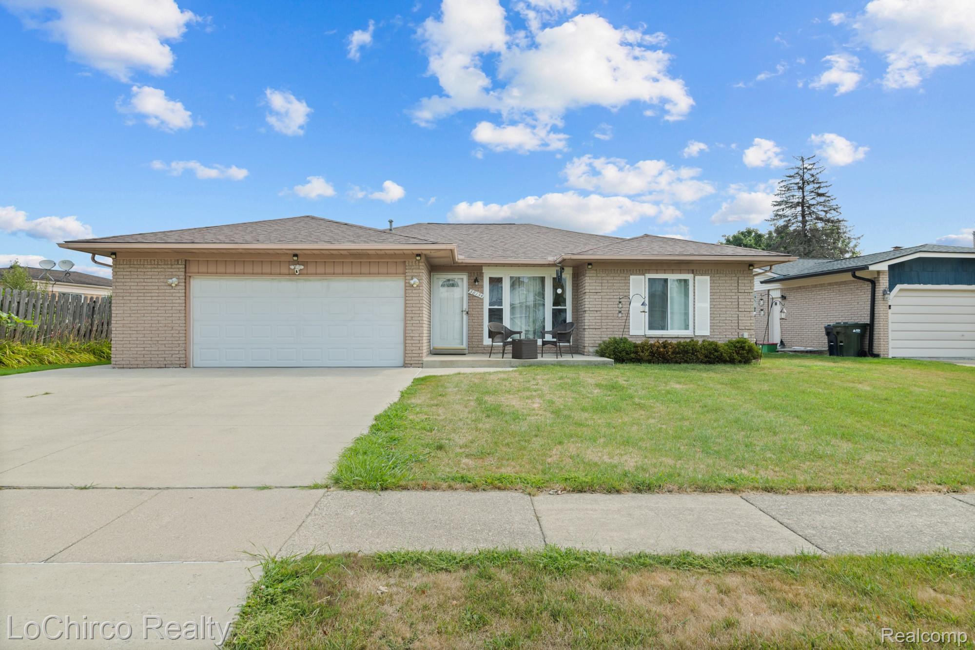 38134 Chatham Court — photo