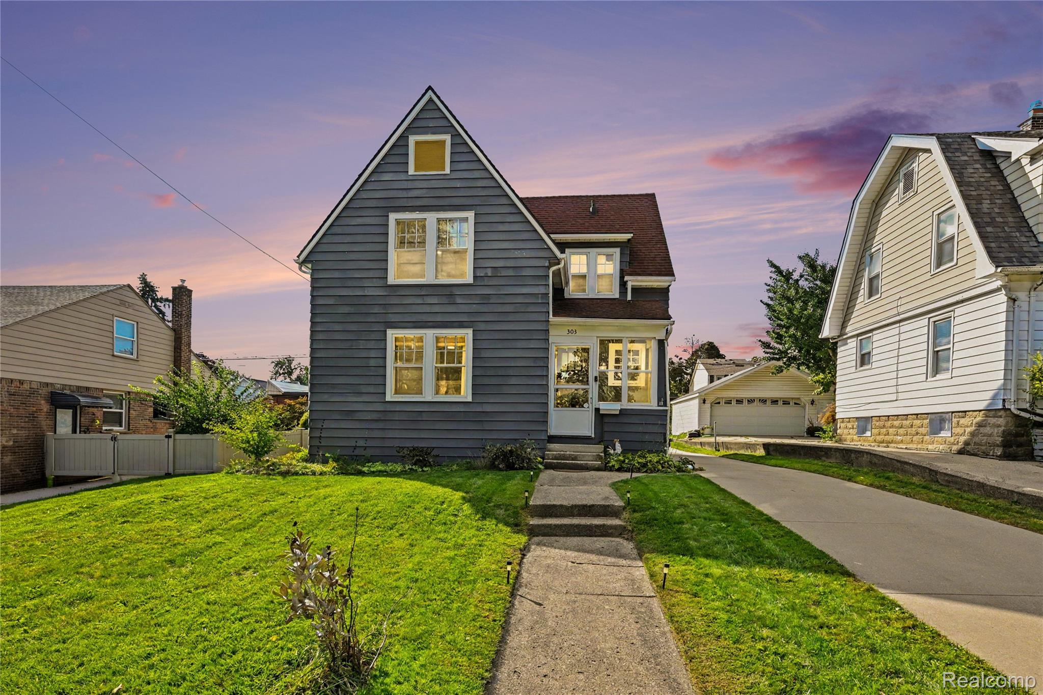 303 N Holbrook Street — photo