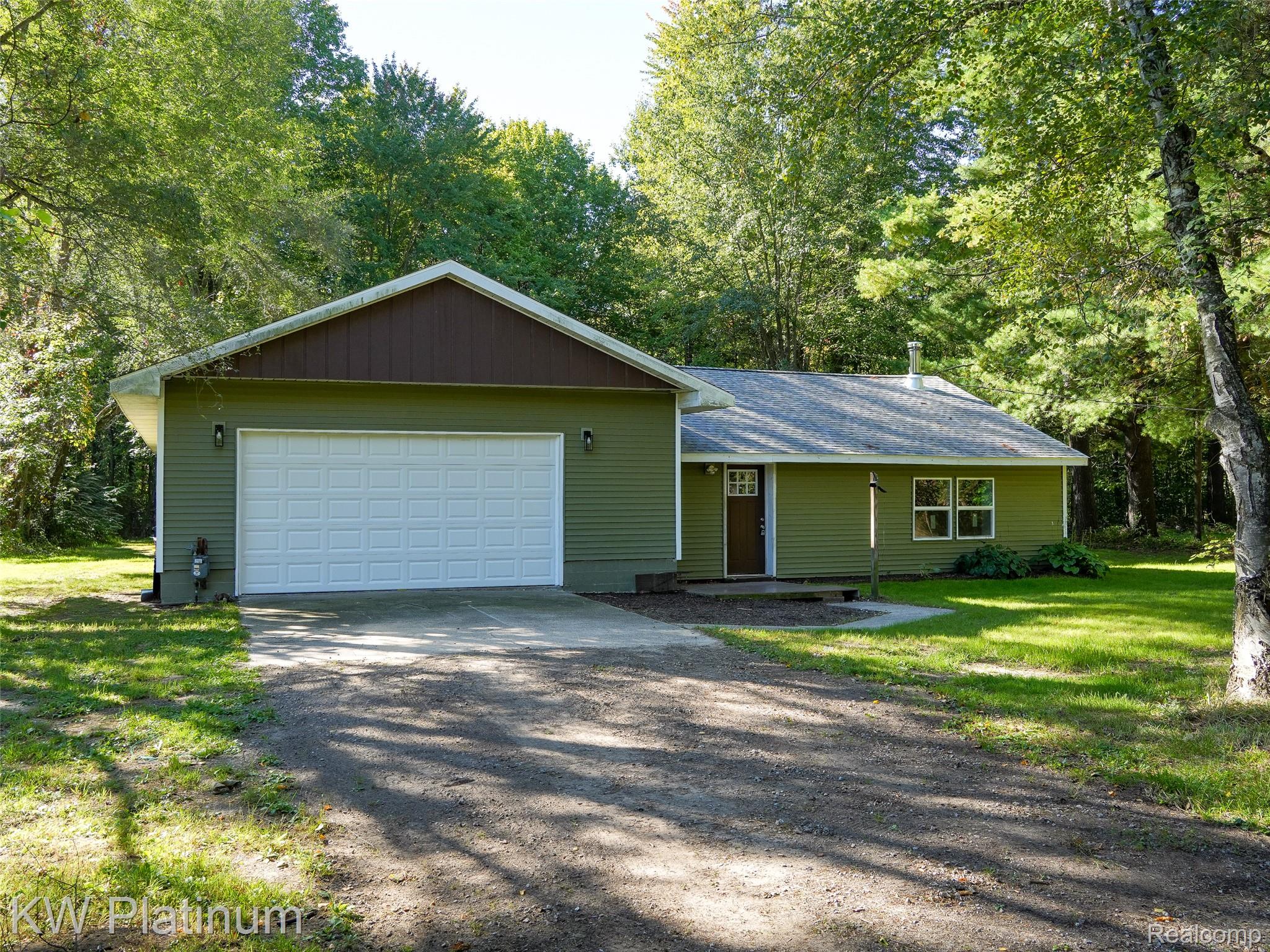 5167 Howard Road — photo