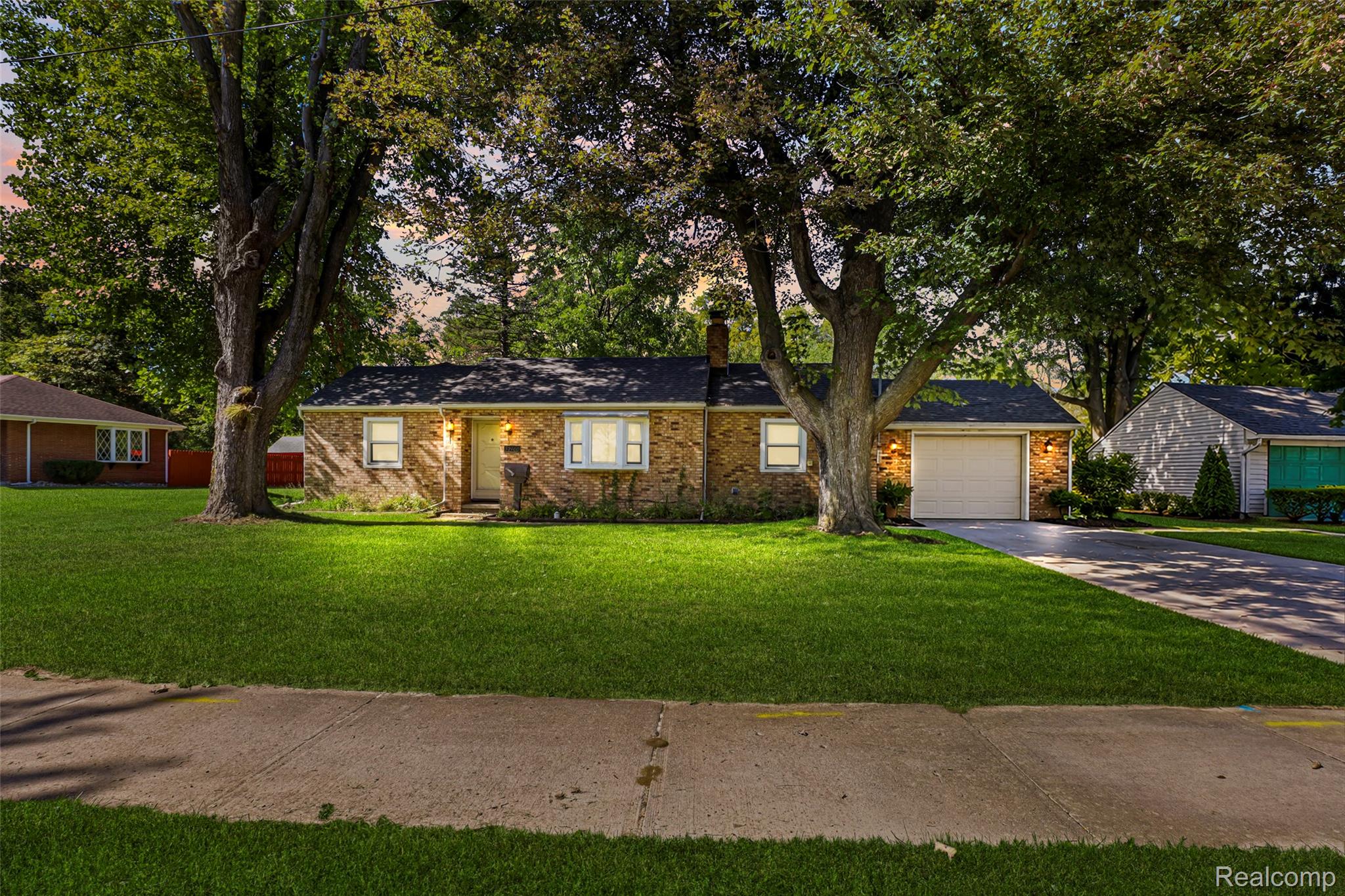 32400 Woodbrook Drive — photo
