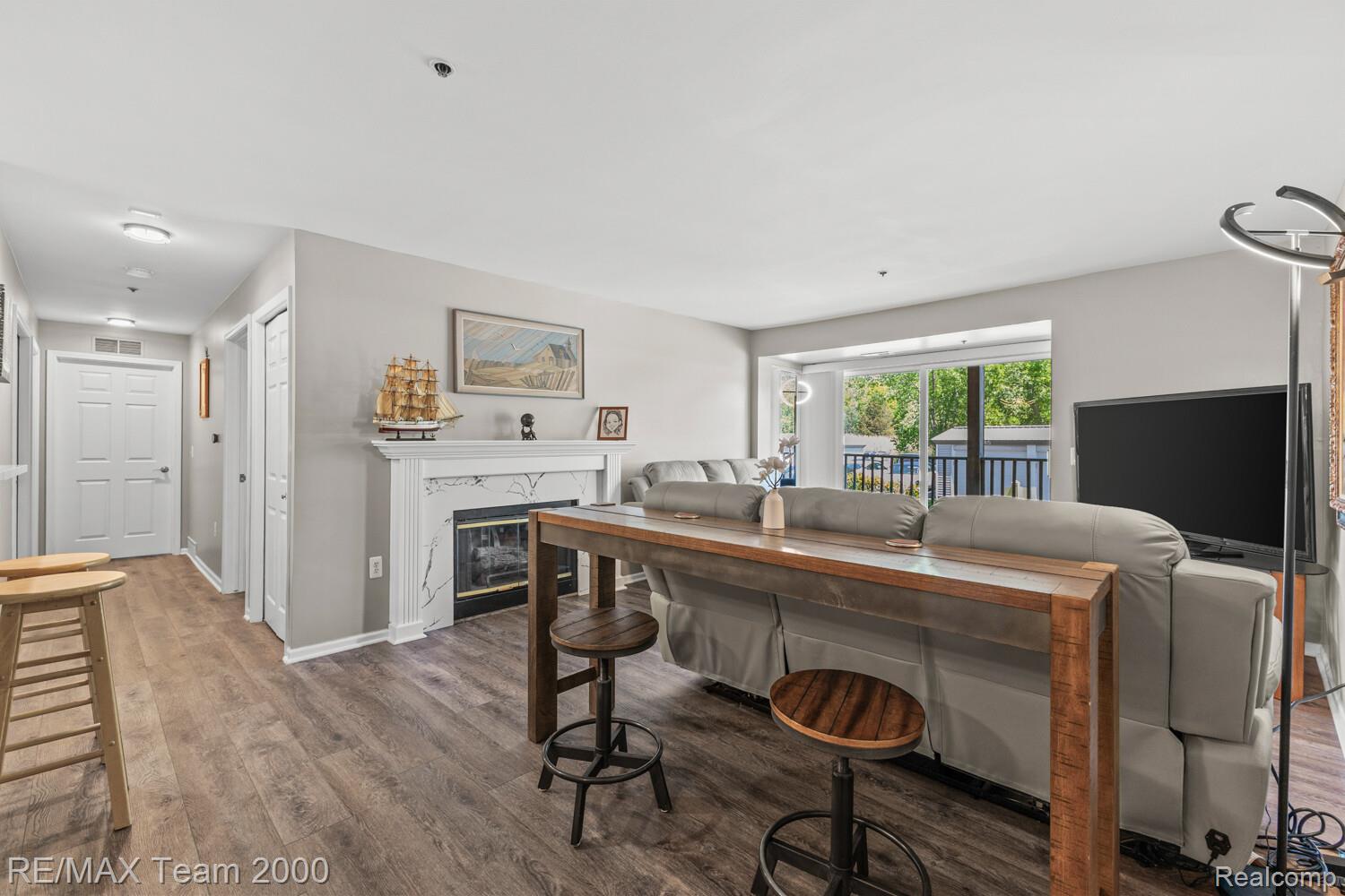 37522 Jefferson Avenue 102 — photo