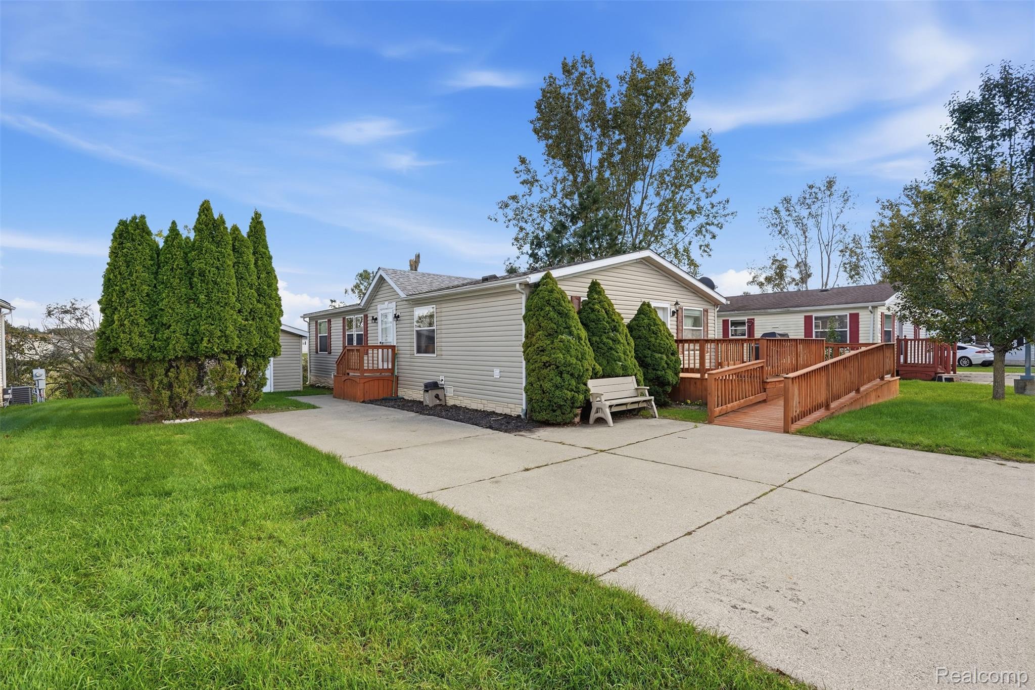 964 Indian Creek Drive — photo