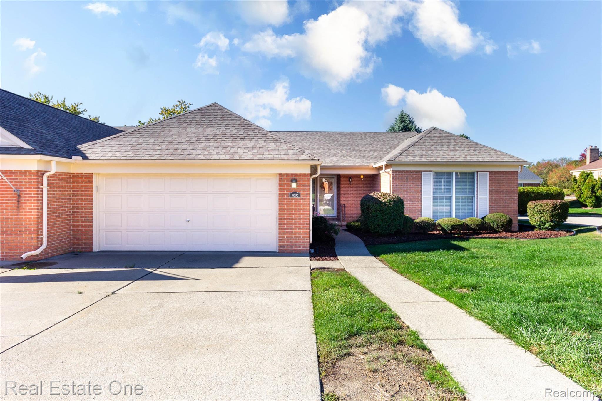 18802 Maple Circle N Unit 46 — photo
