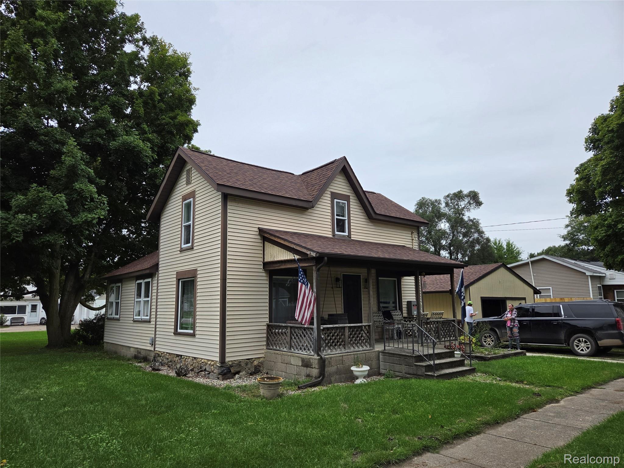 218 S Higgins Street — photo