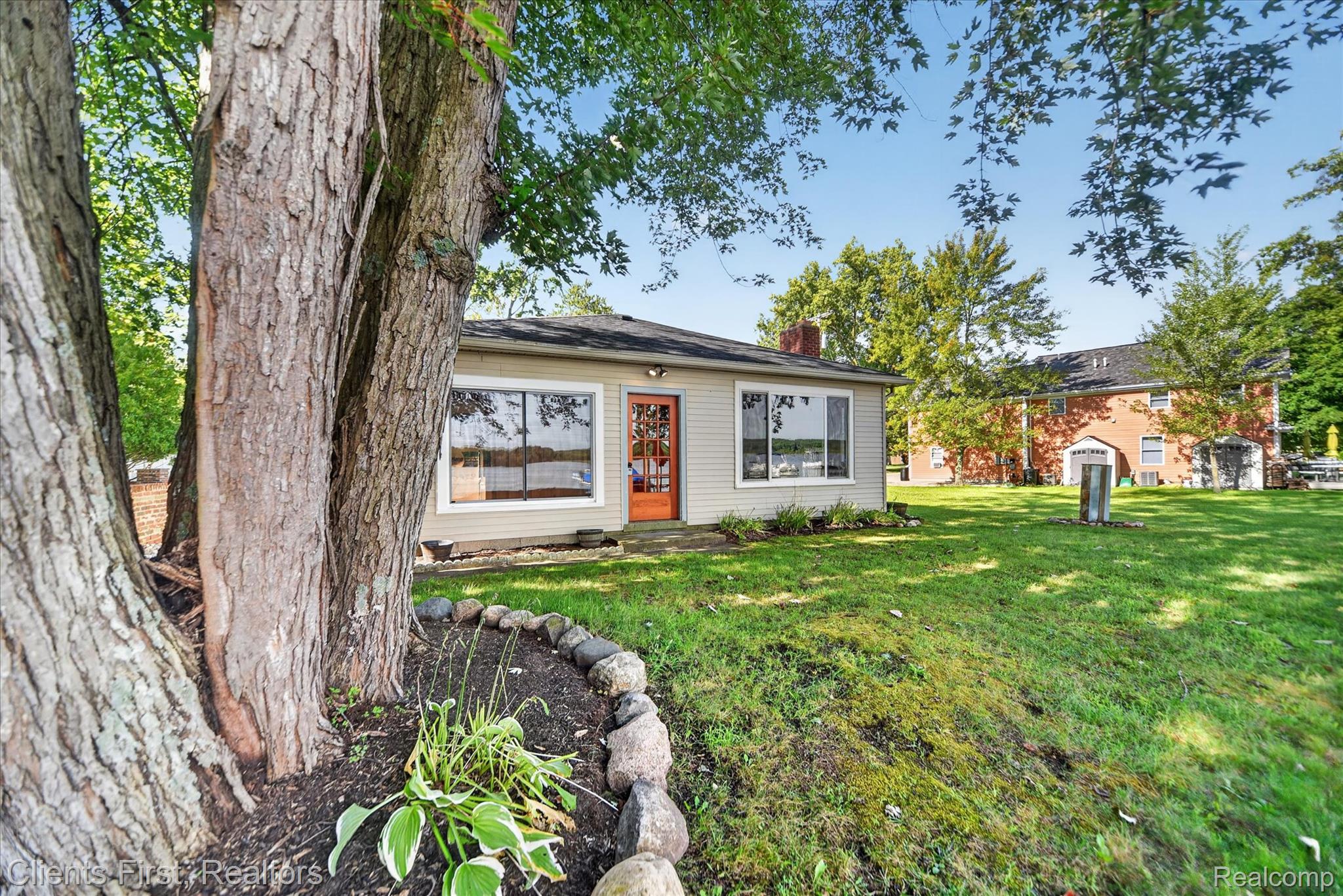 14344 Edgewater Drive — photo