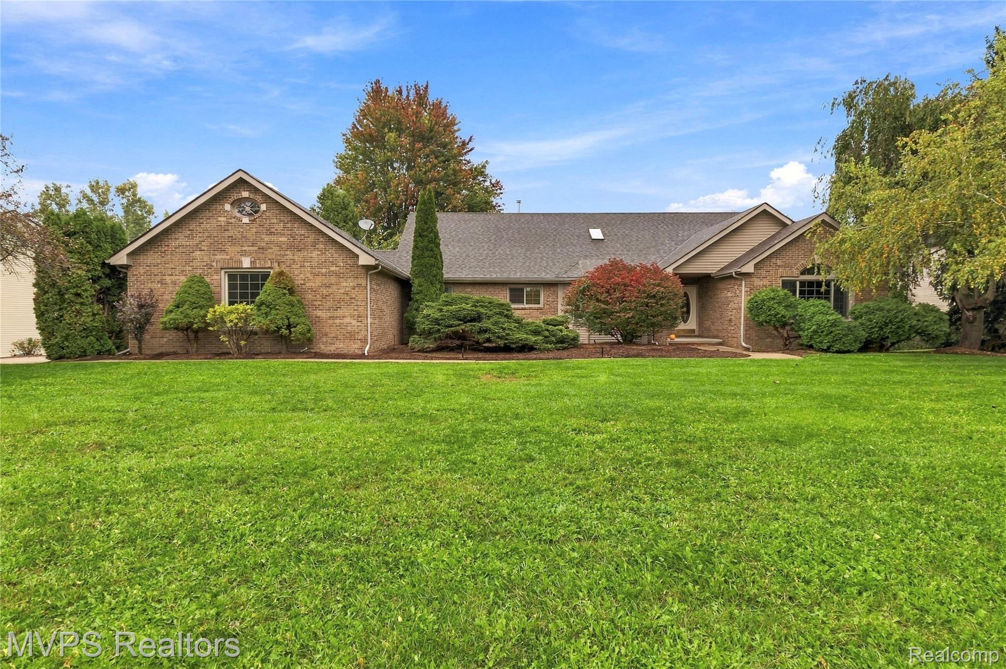 3793 Lakeridge Court — photo