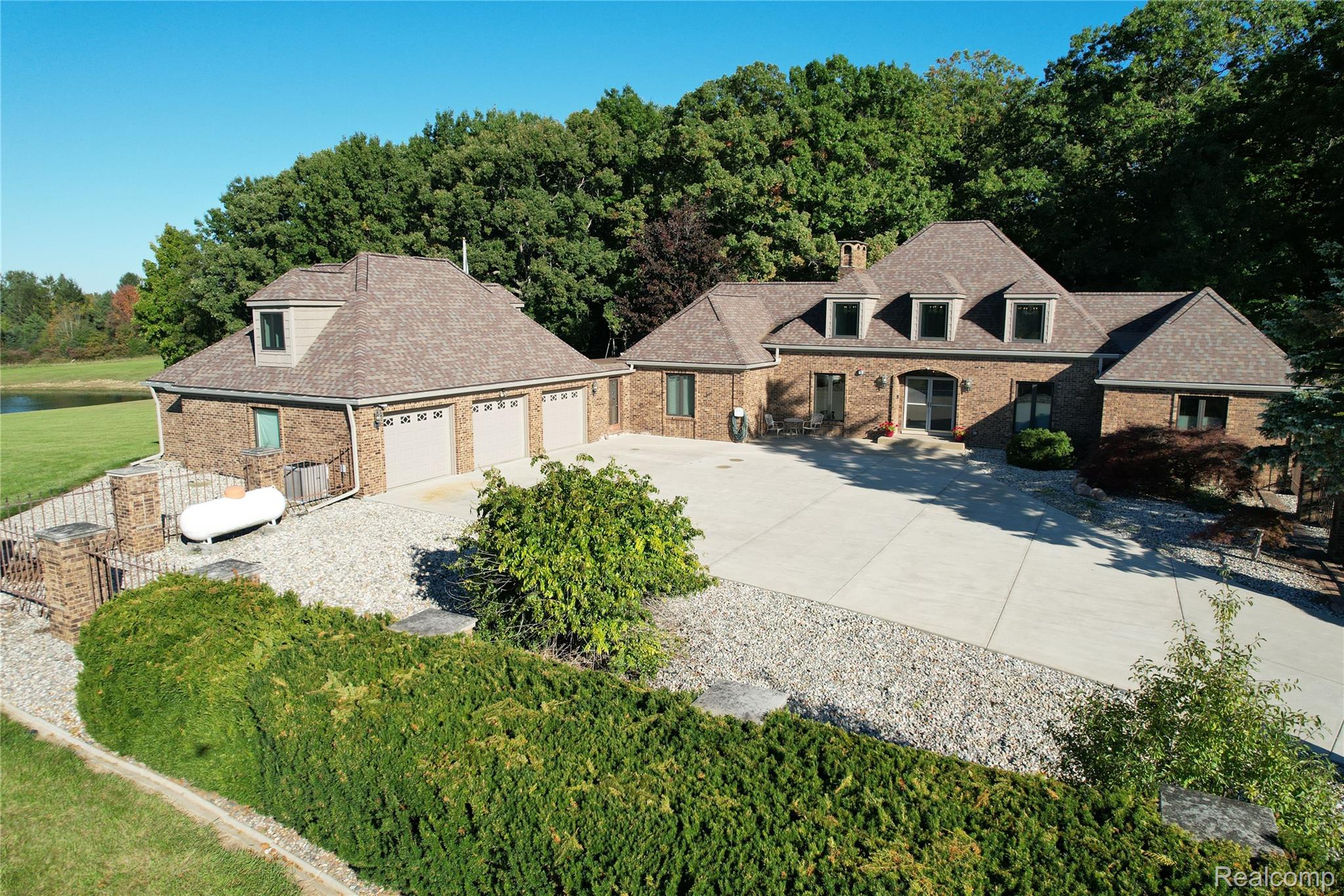 9515 E Bristol Road — photo