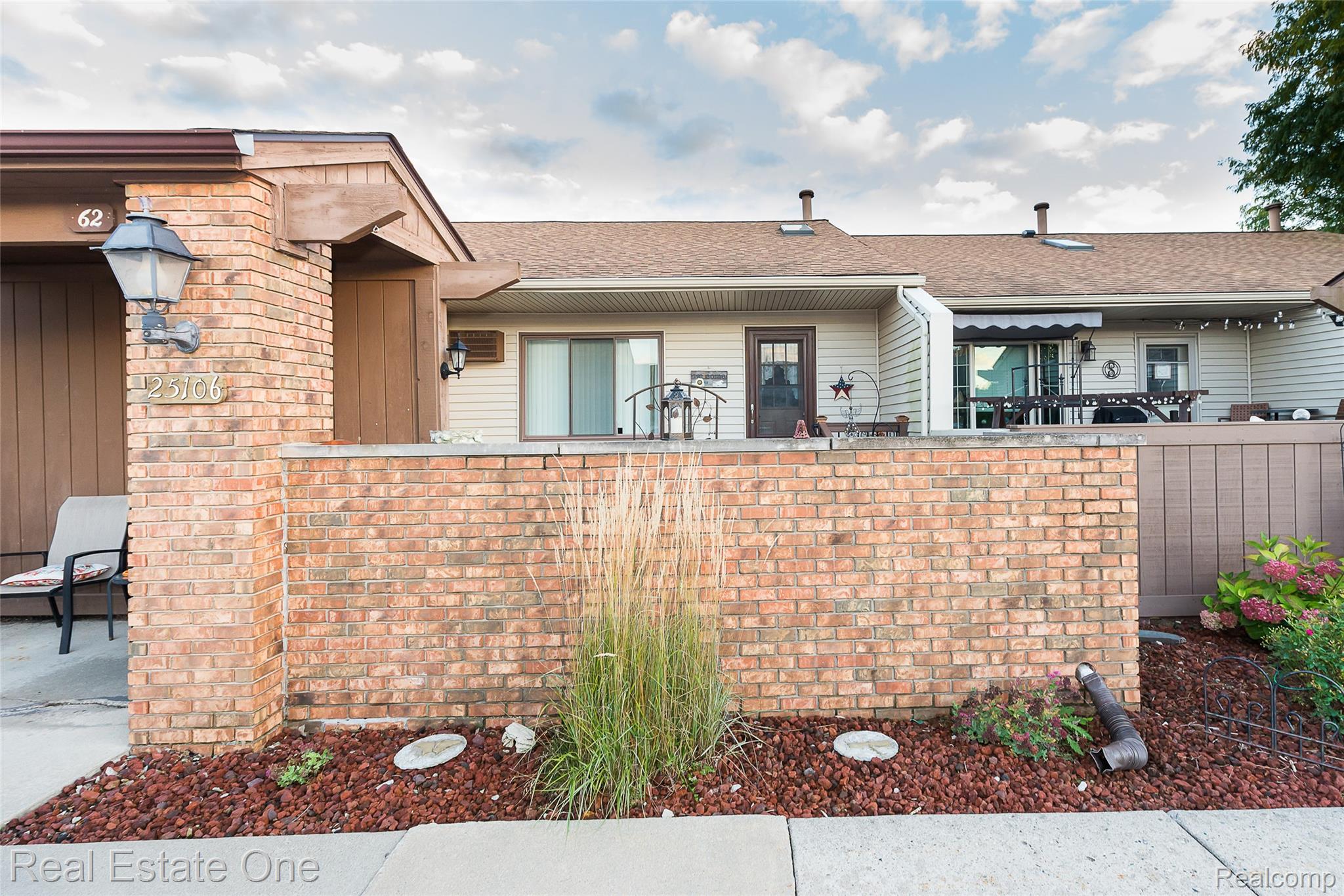 25106 Jefferson Court 4 — photo