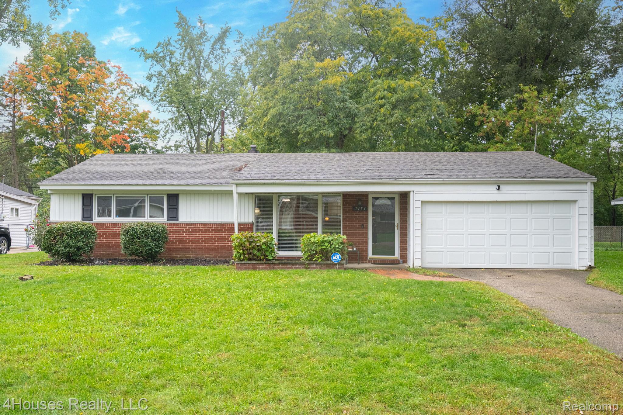 2451 Lafay Drive — photo