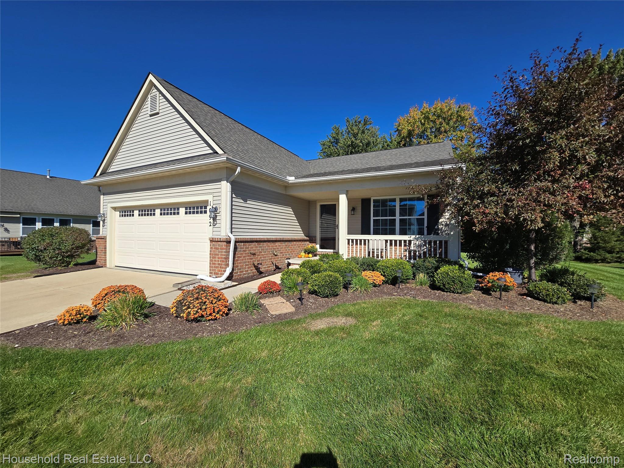 1092 Paddock Drive 80 — photo