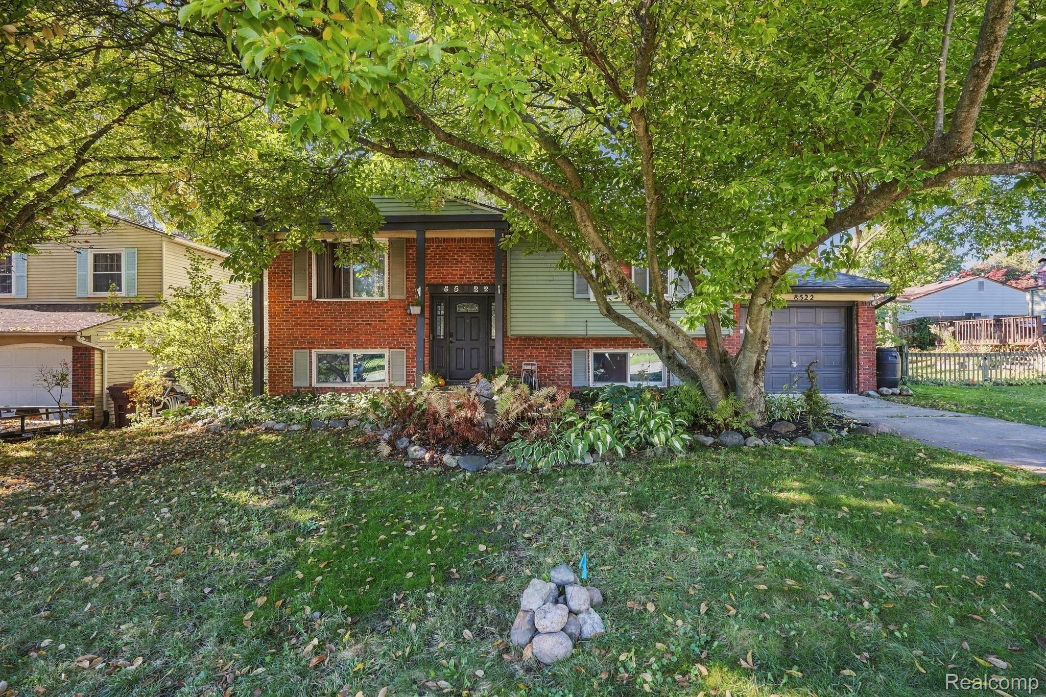 8522 Buckingham Drive — photo