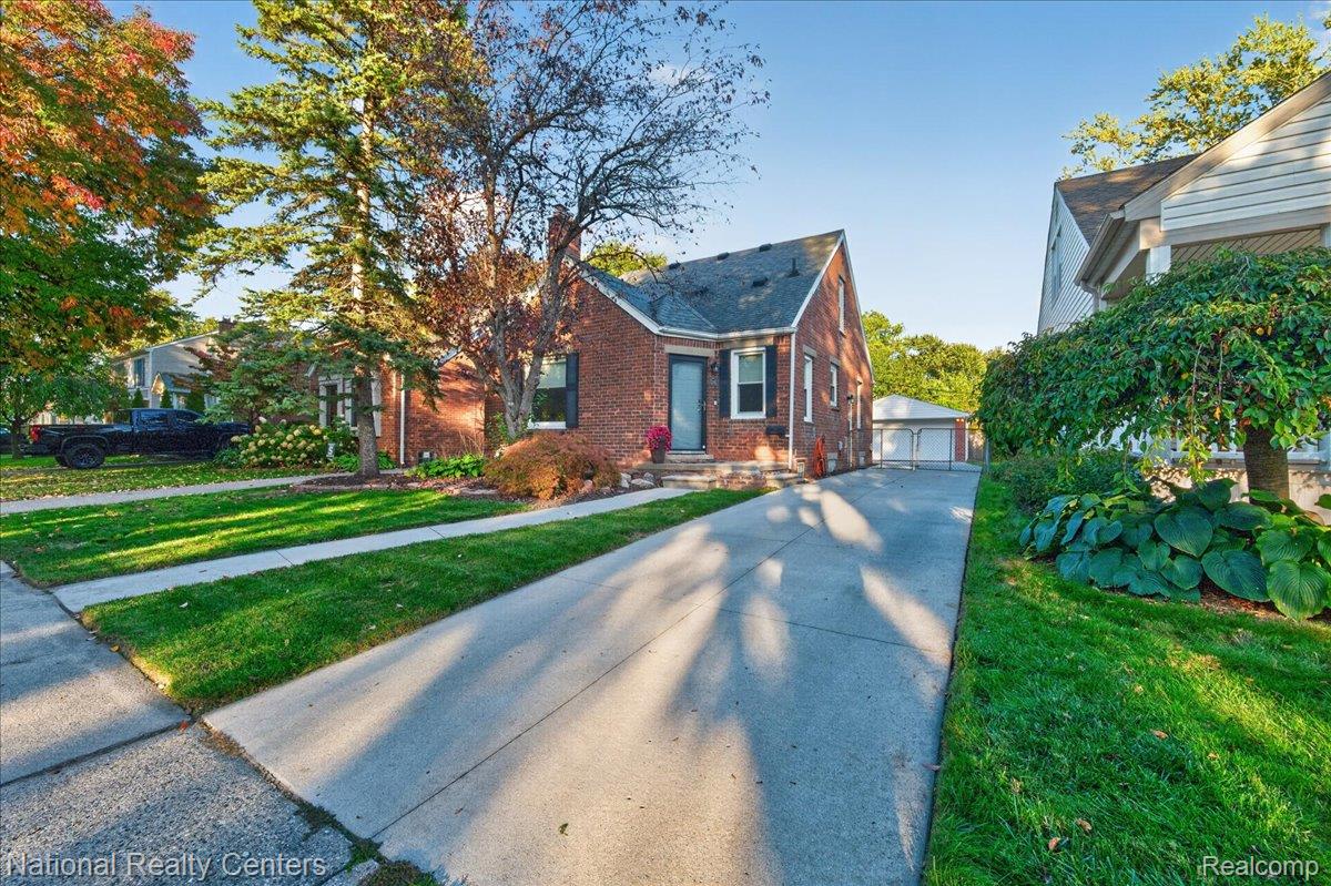 210 N Wilson Avenue — photo