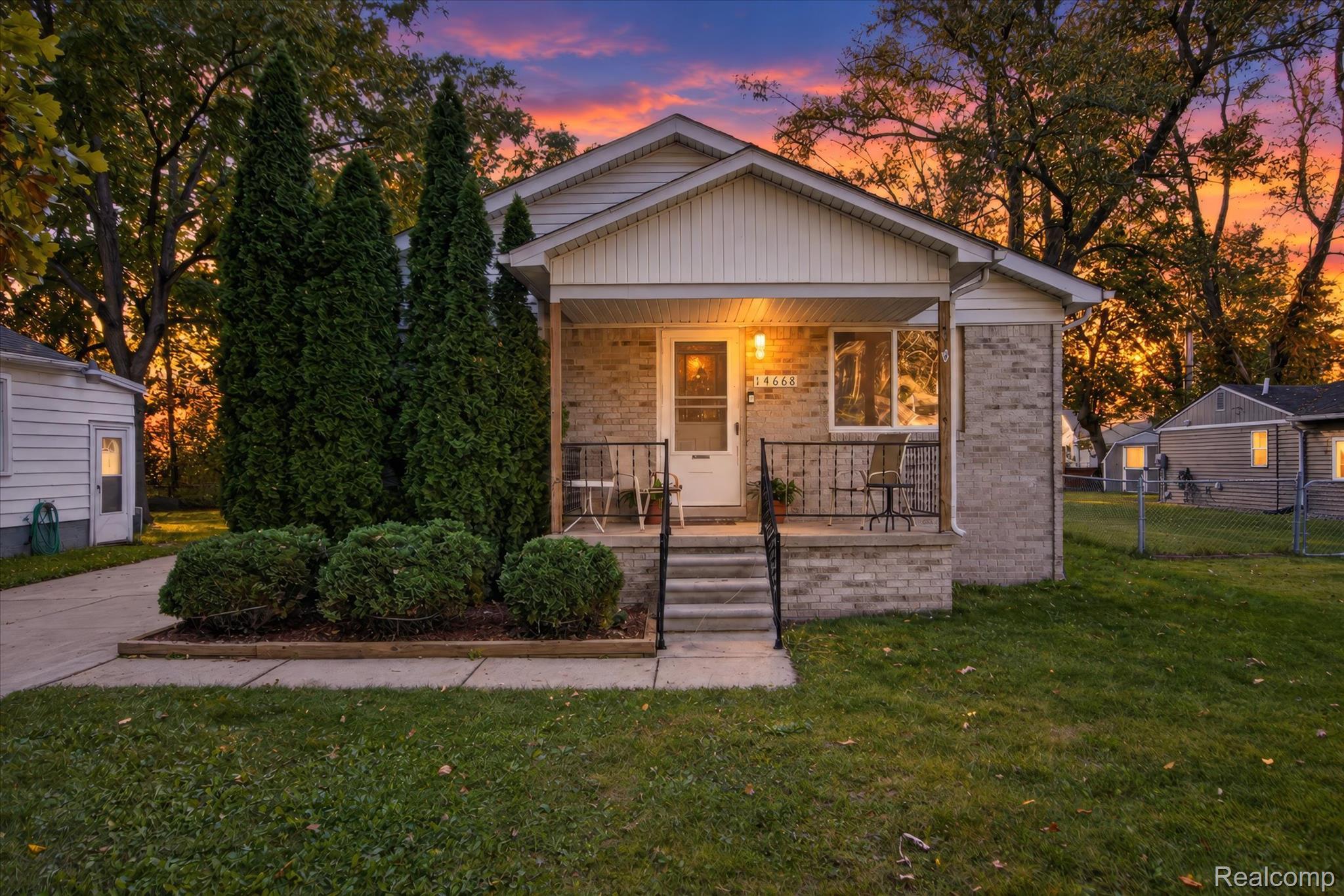 14668 Syracuse Street — photo