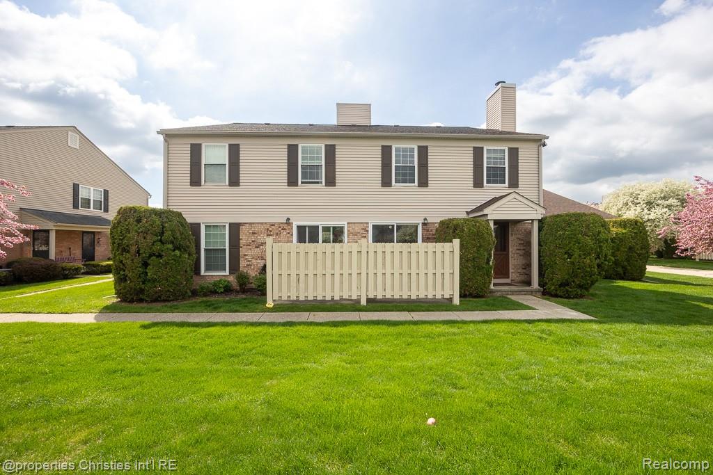 15900 N Franklin Drive — photo