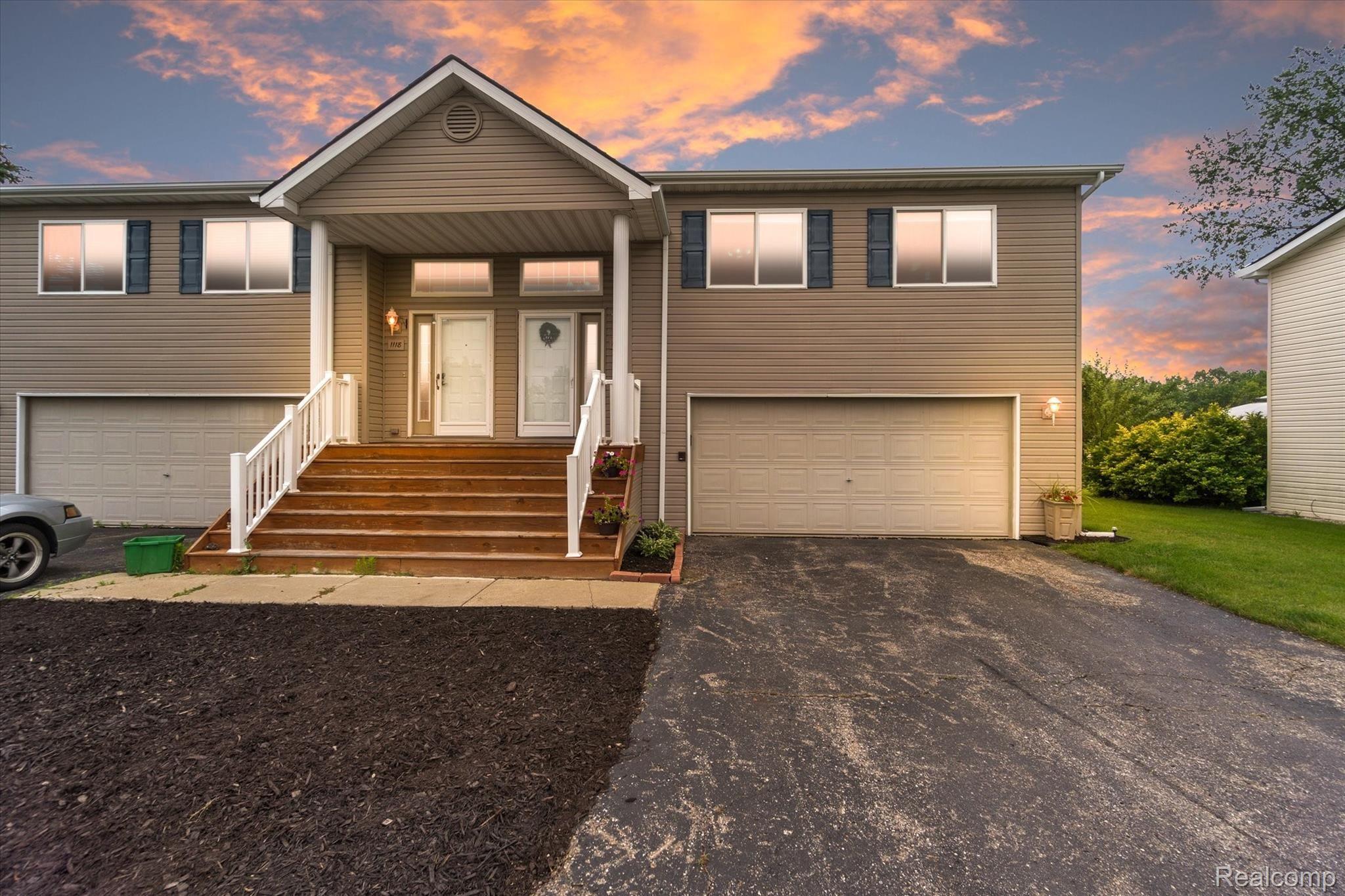 1116 Lakeview Circle — photo