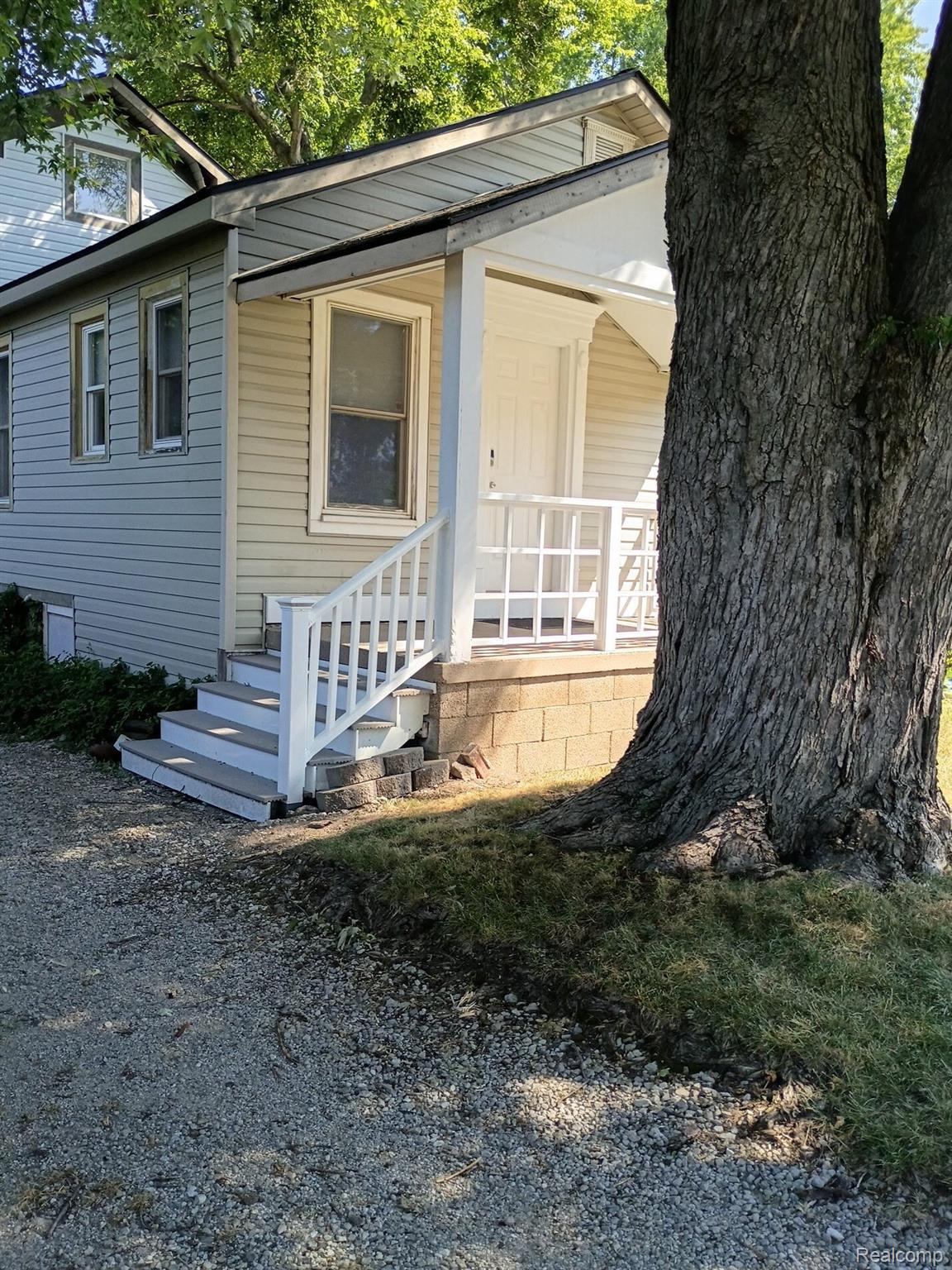 193 Hickory Drive — photo