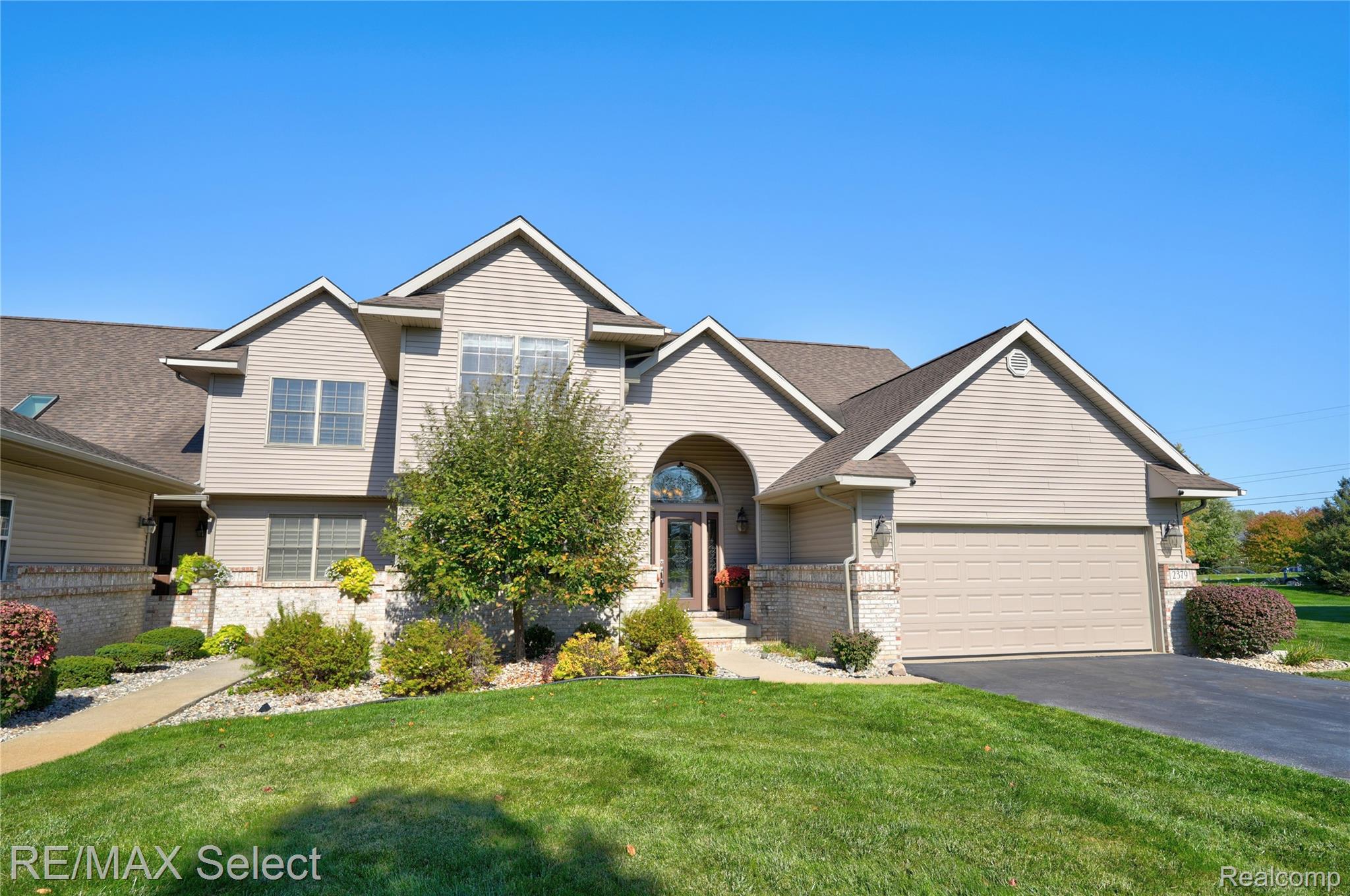 2379 Crossings Circle — photo