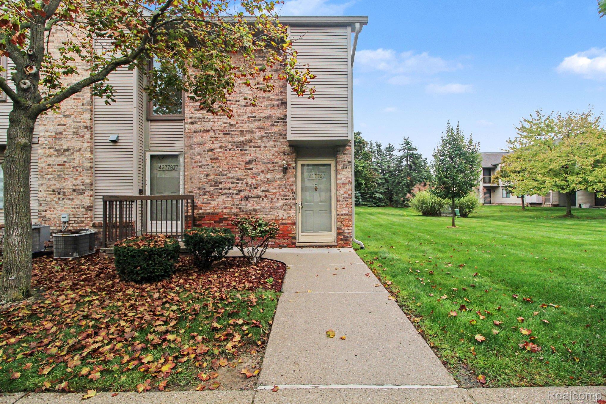 42776 Lilley Pointe Drive 171 — photo