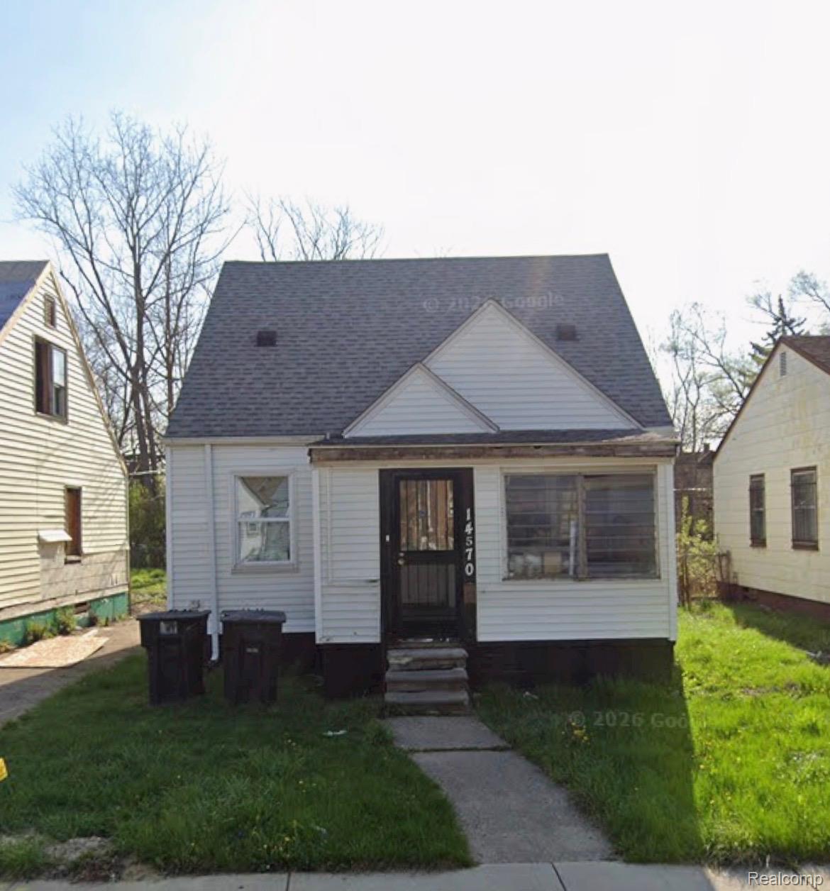 14570 Greenlawn Street — photo