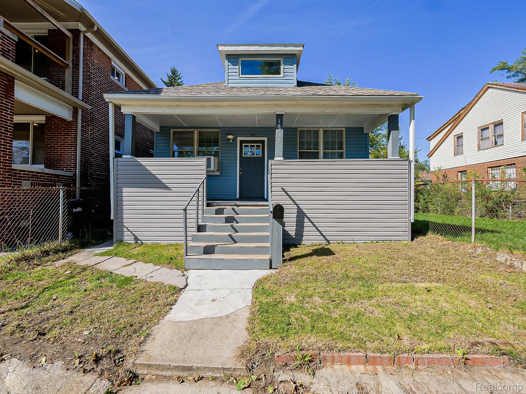 16715 Log Cabin St — photo