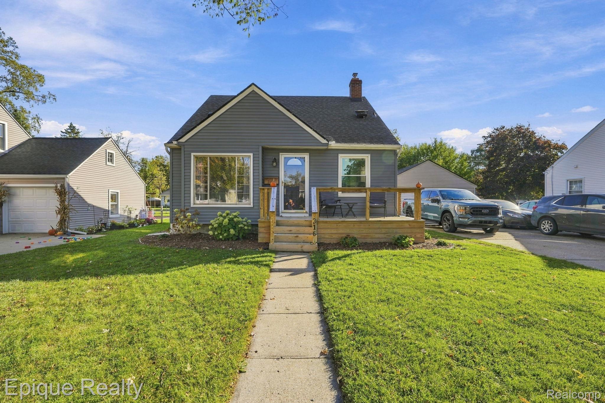 316 Rosemore Dr — photo