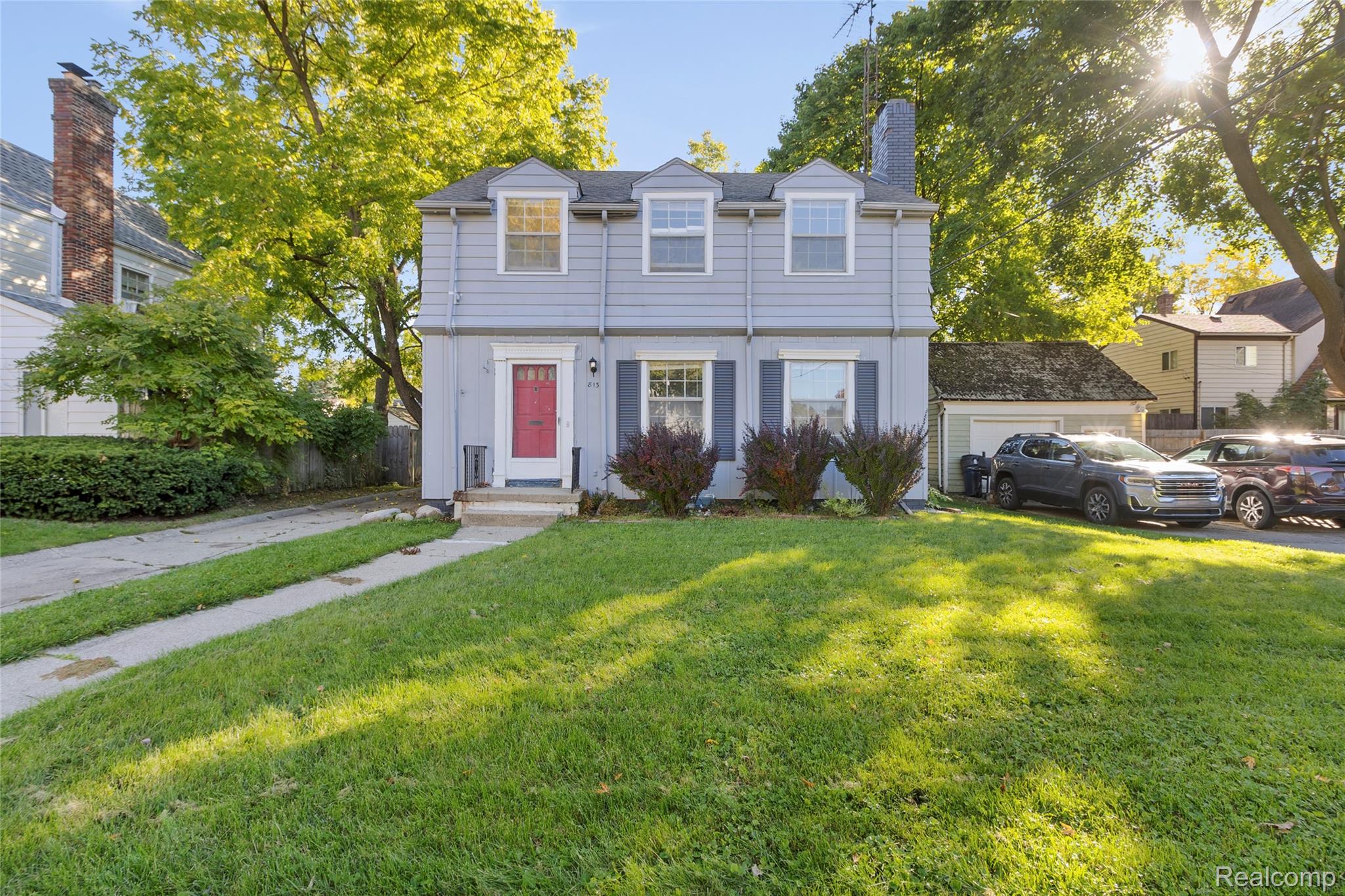 813 Kensington Ave — photo