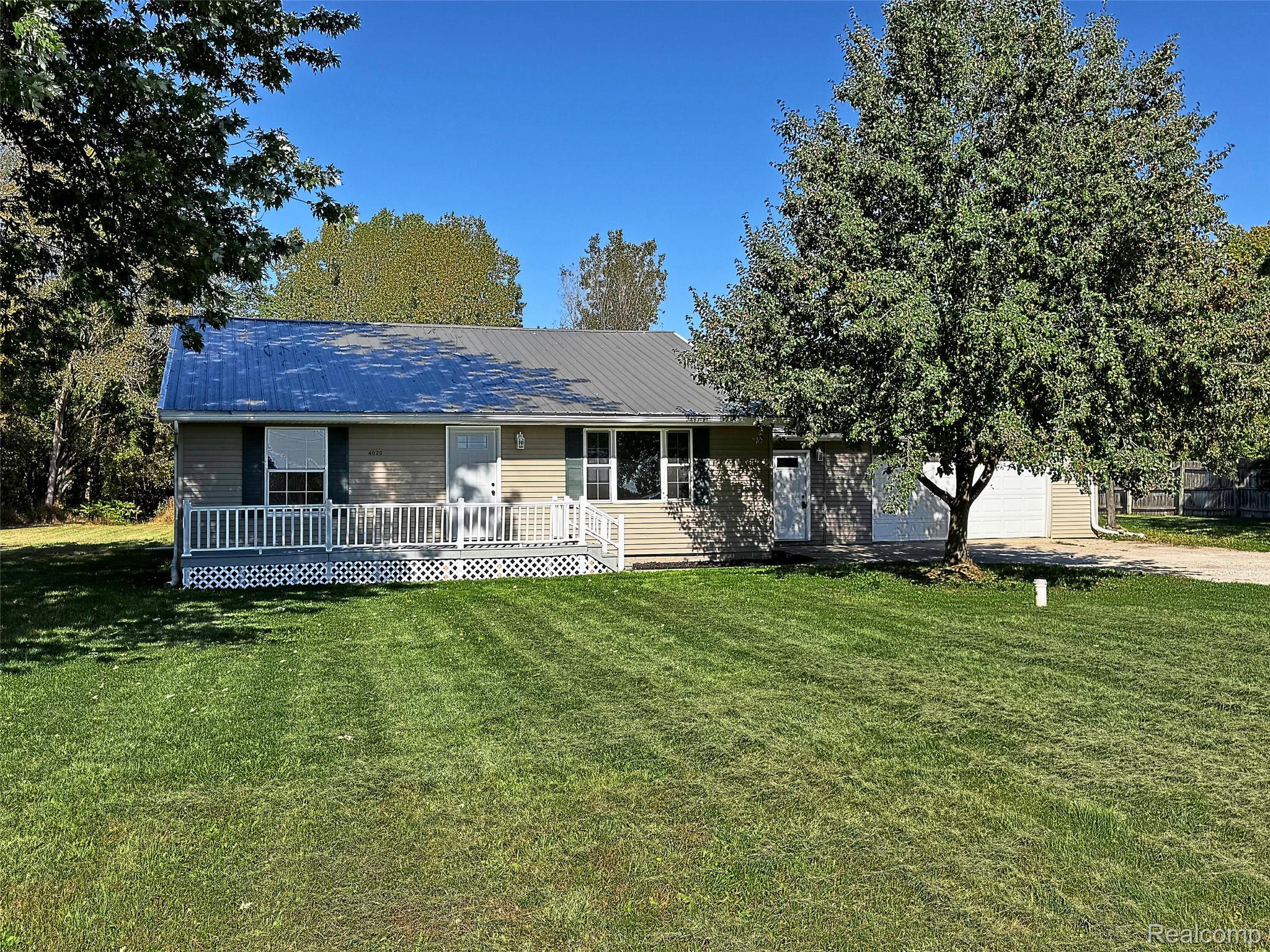 4020 W Frances Rd — photo