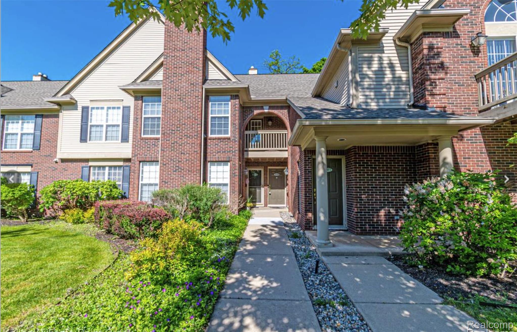 28569 Carlton Way Dr — photo