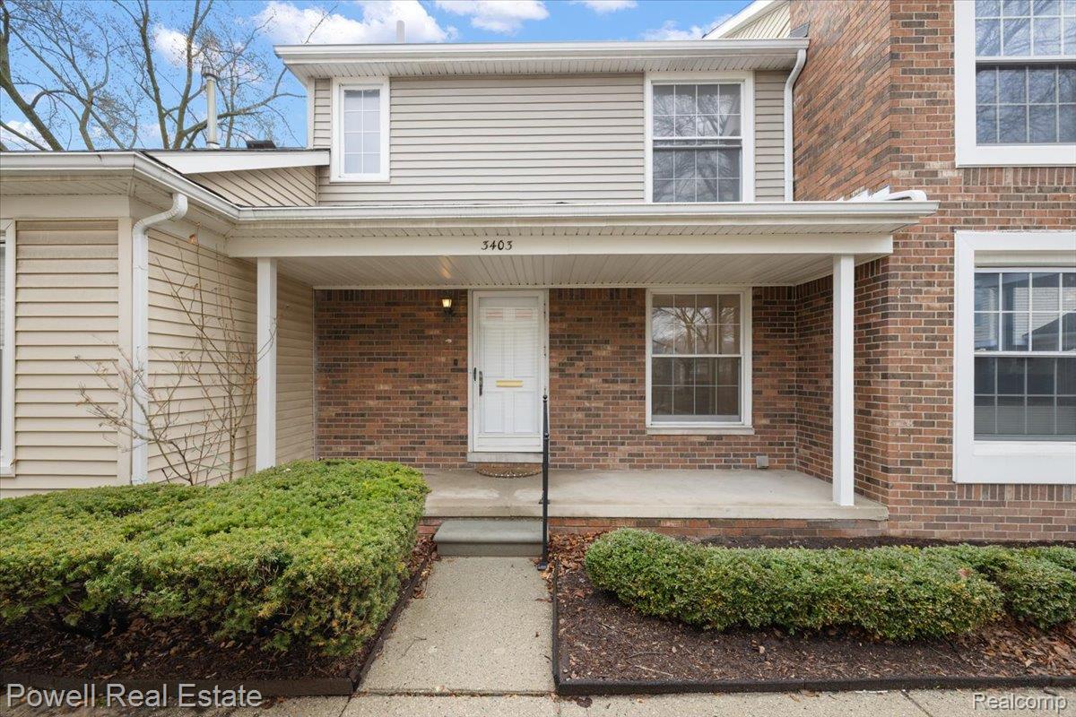3403 Crooks Rd — photo