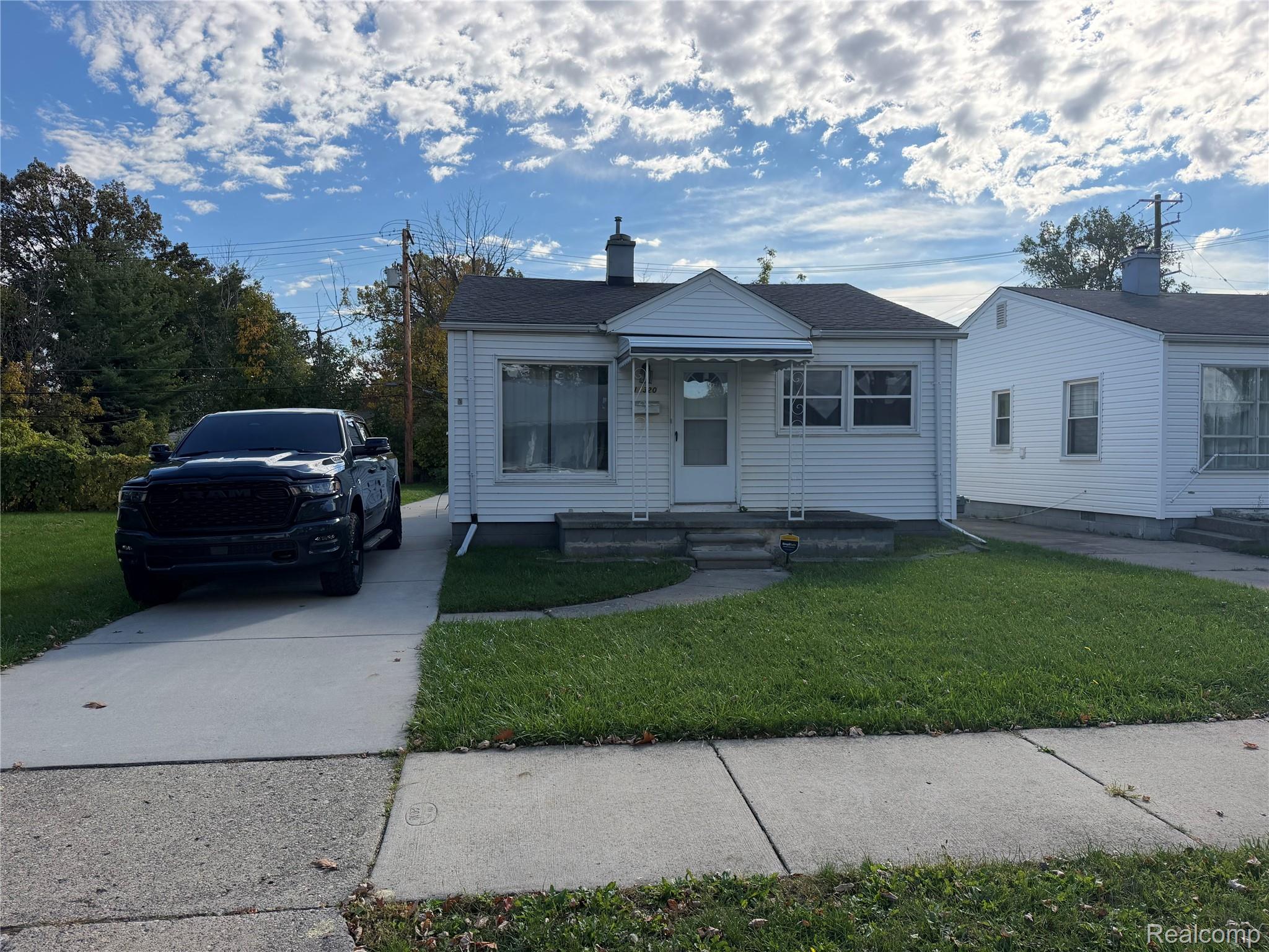 11320 Sherman Ave — photo