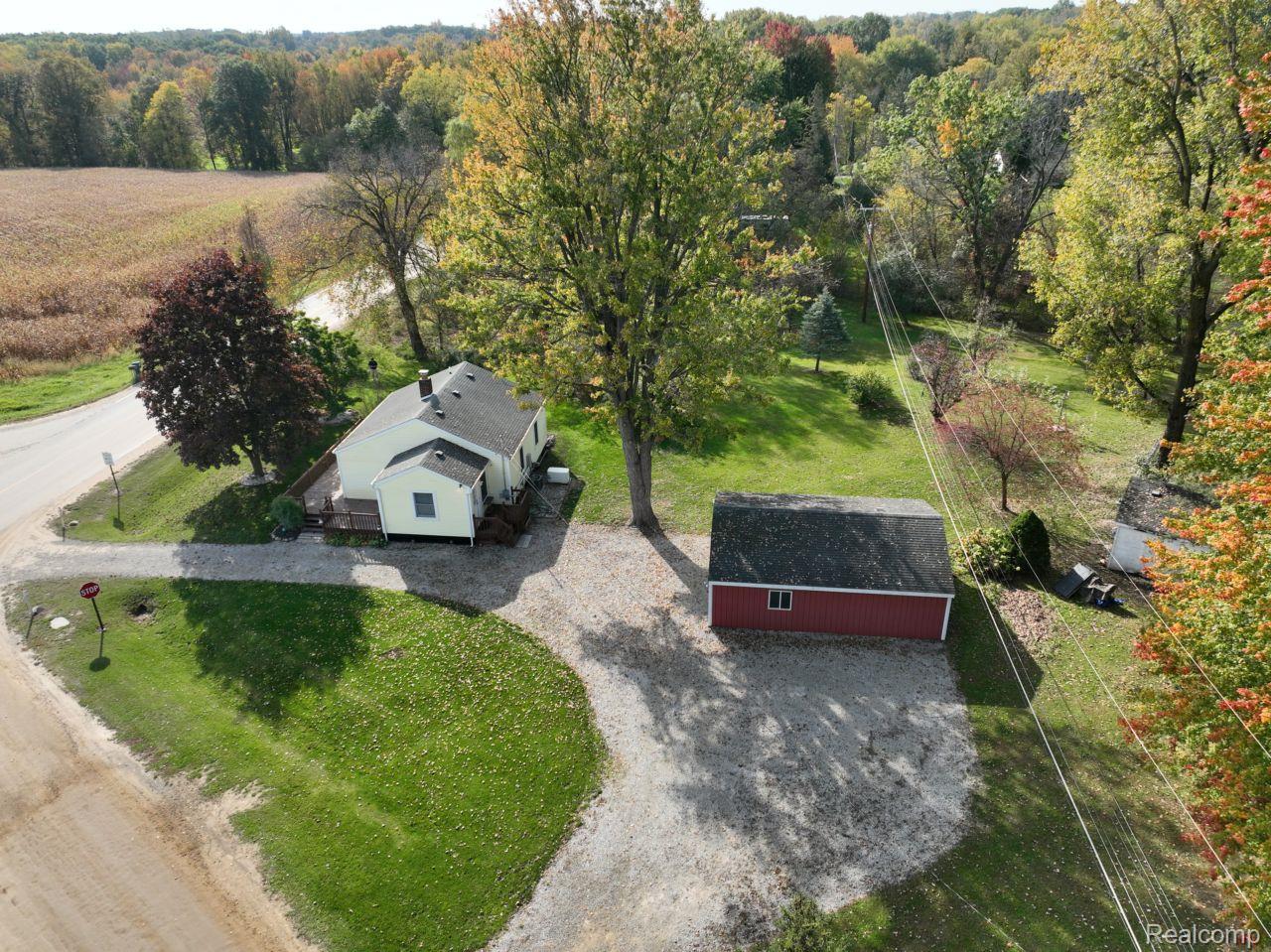 5551 N Burkhart Rd — photo