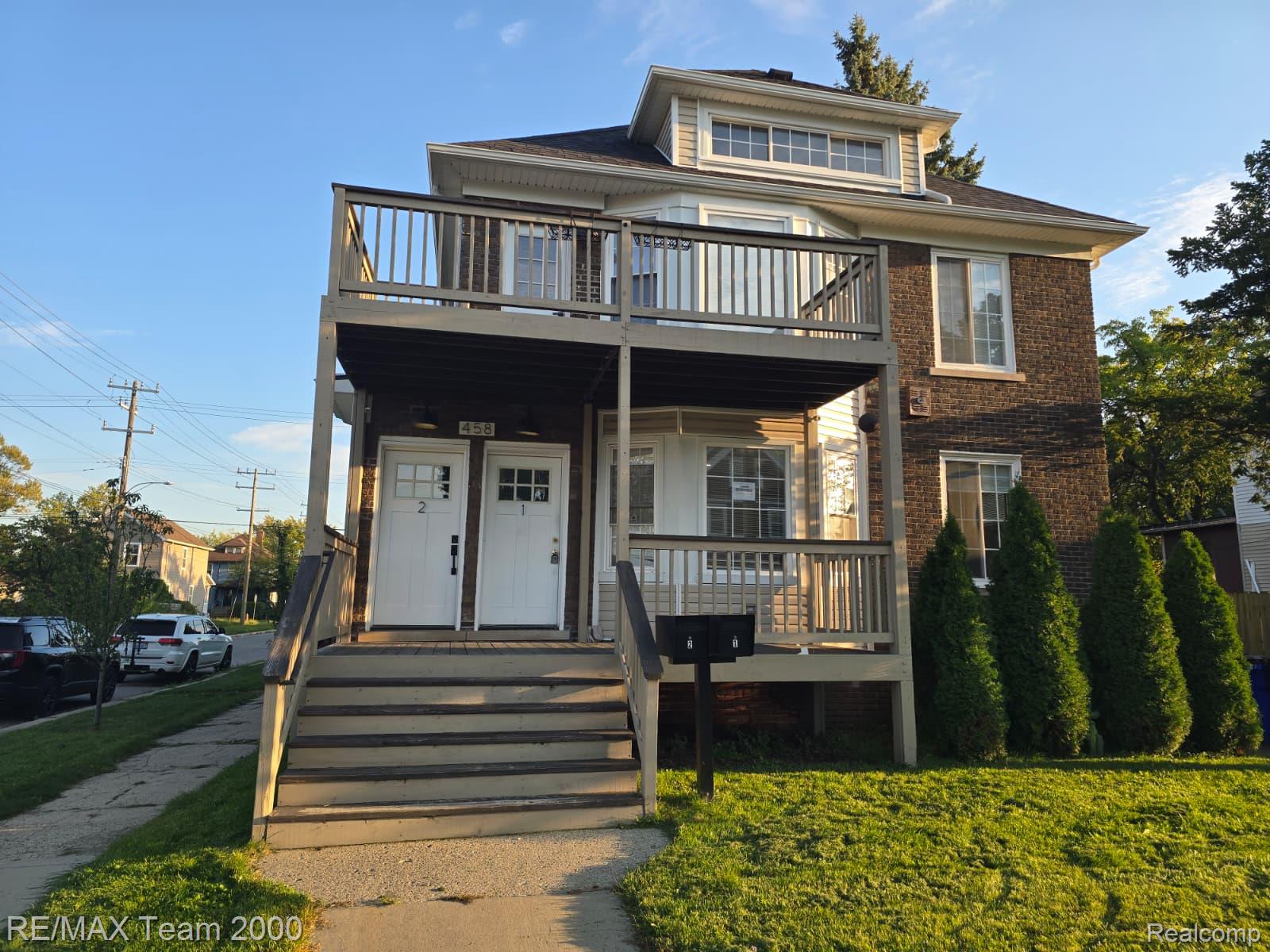 458 Hague St — photo