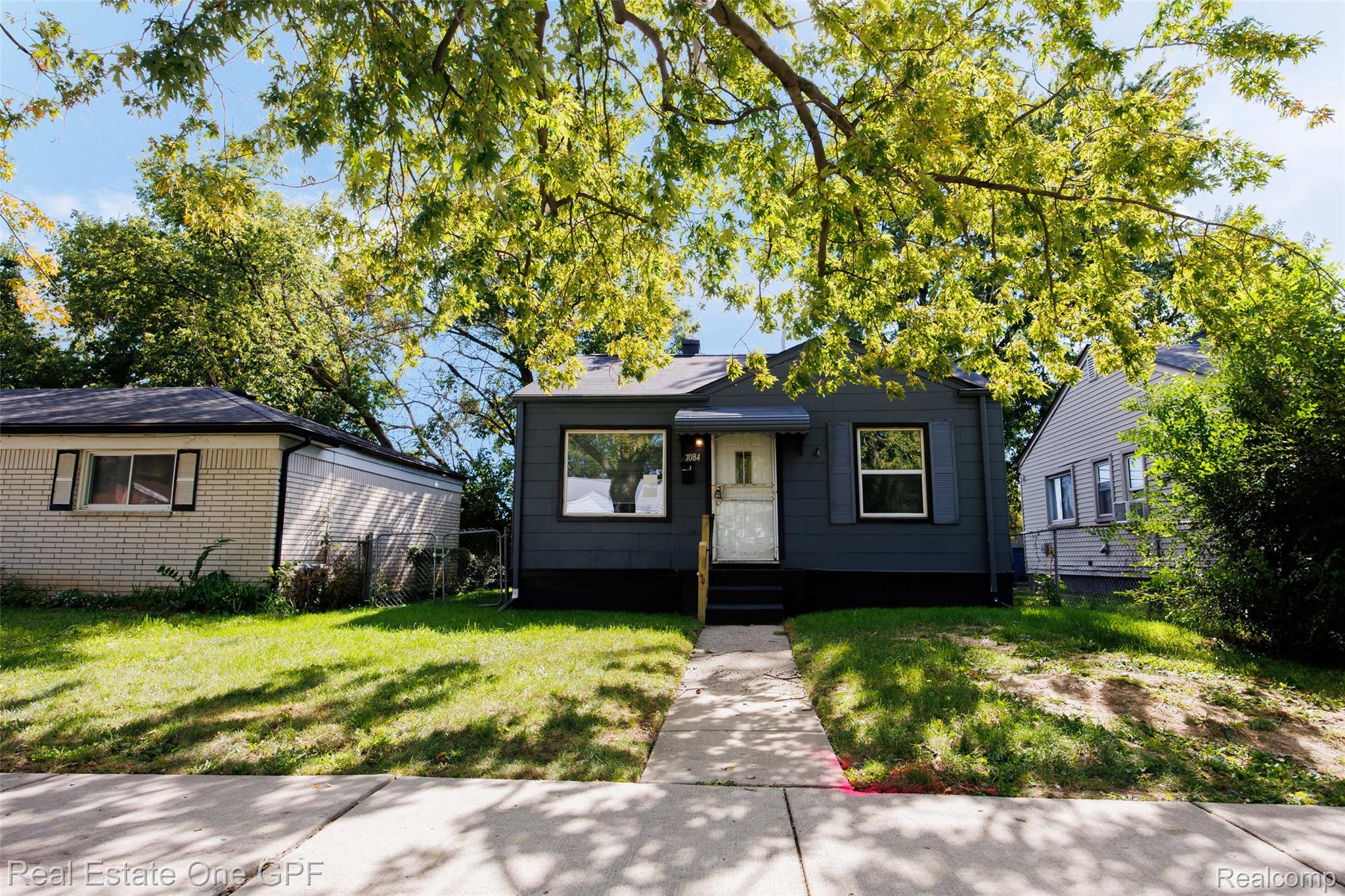 7084 Rivard Ave — photo