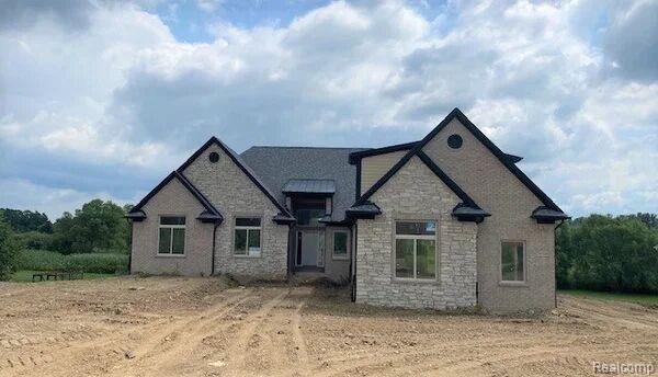 6853 John R Rd — photo
