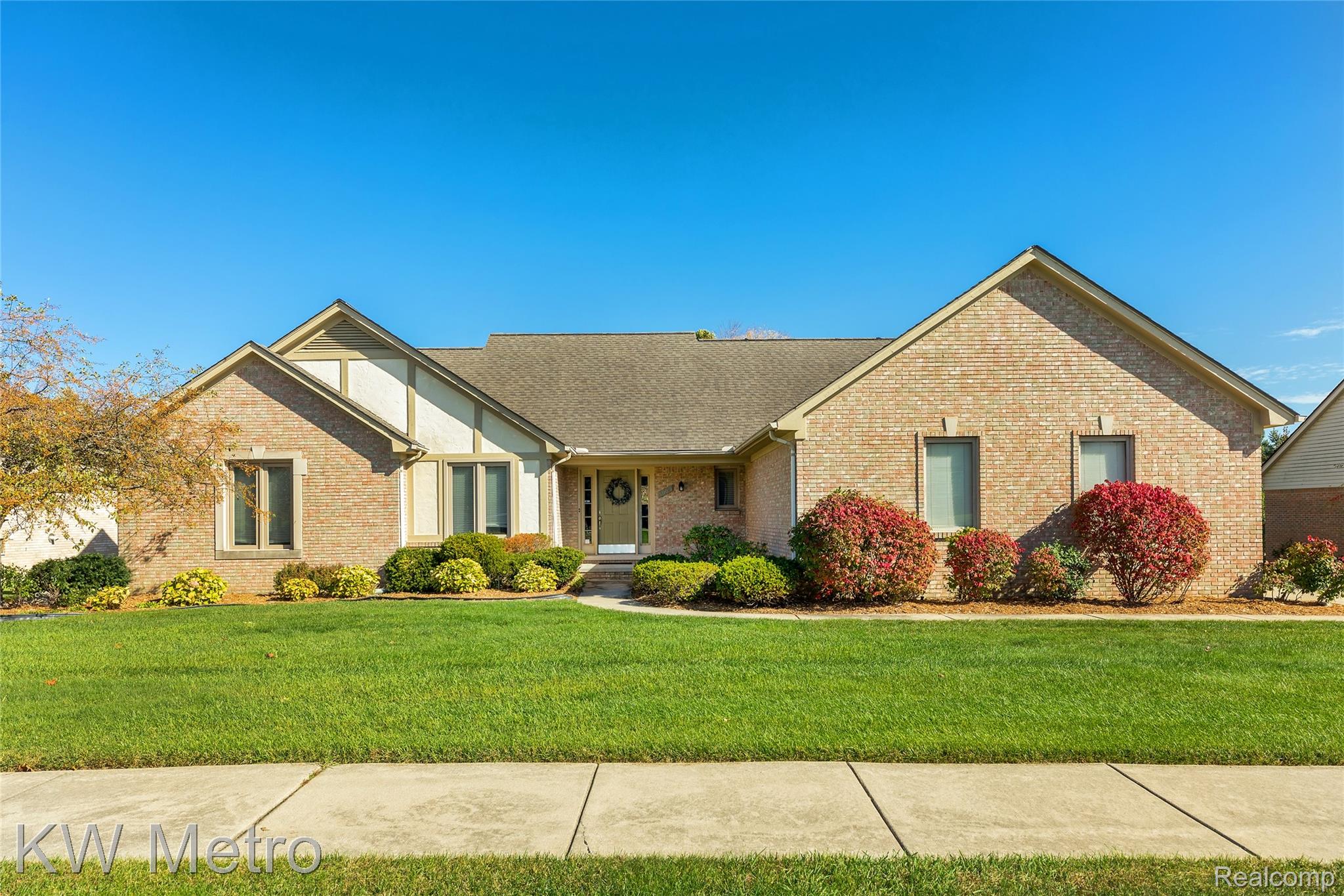 5964 Donaldson Dr — photo