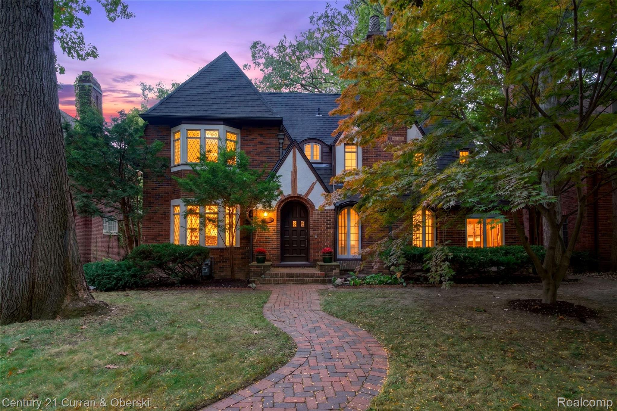 3471 Cambridge Ave — photo