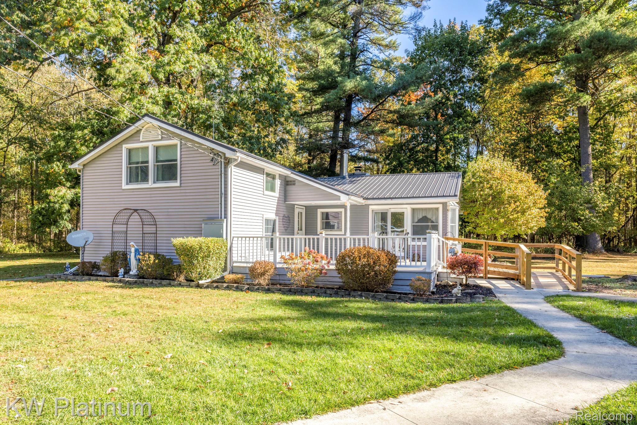 7106 Trumble Rd — photo