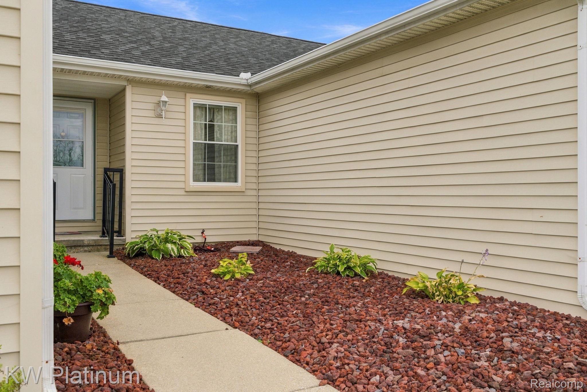 237 Quail Dr — photo