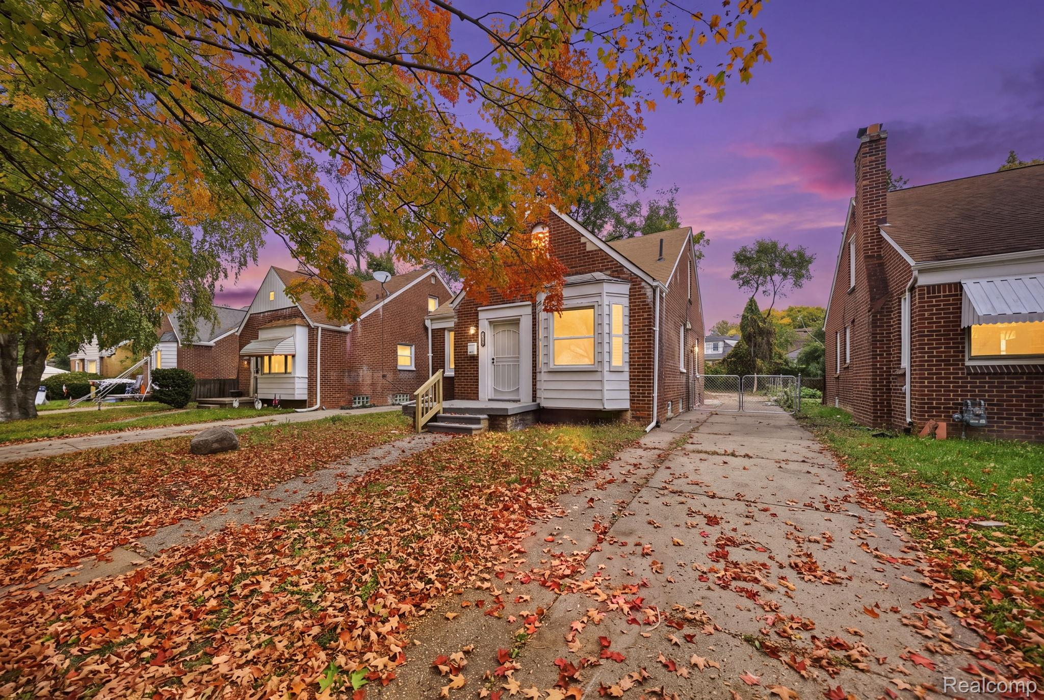 13594 Grandmont Ave — photo