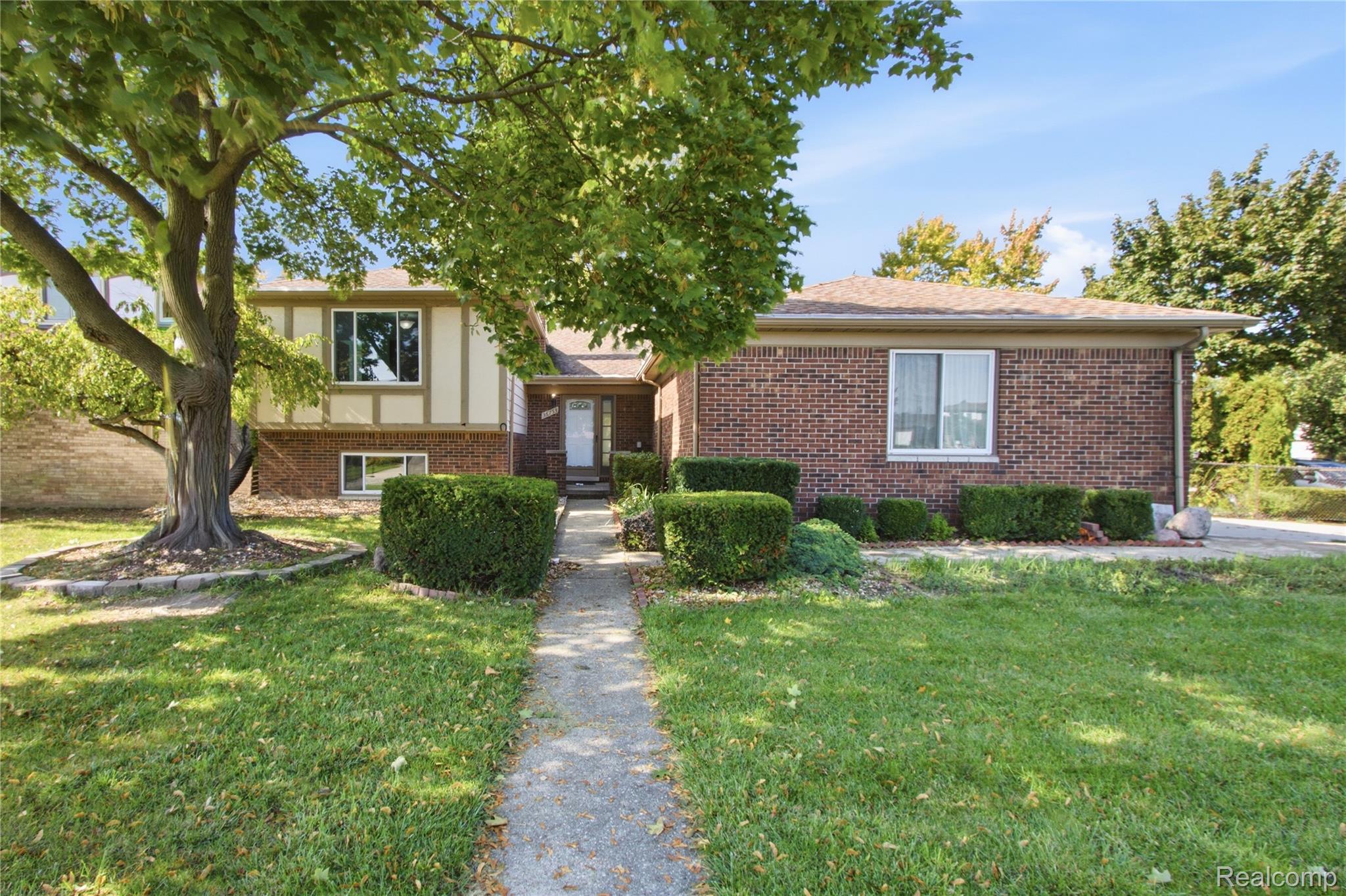 36753 Iroquois Dr — photo
