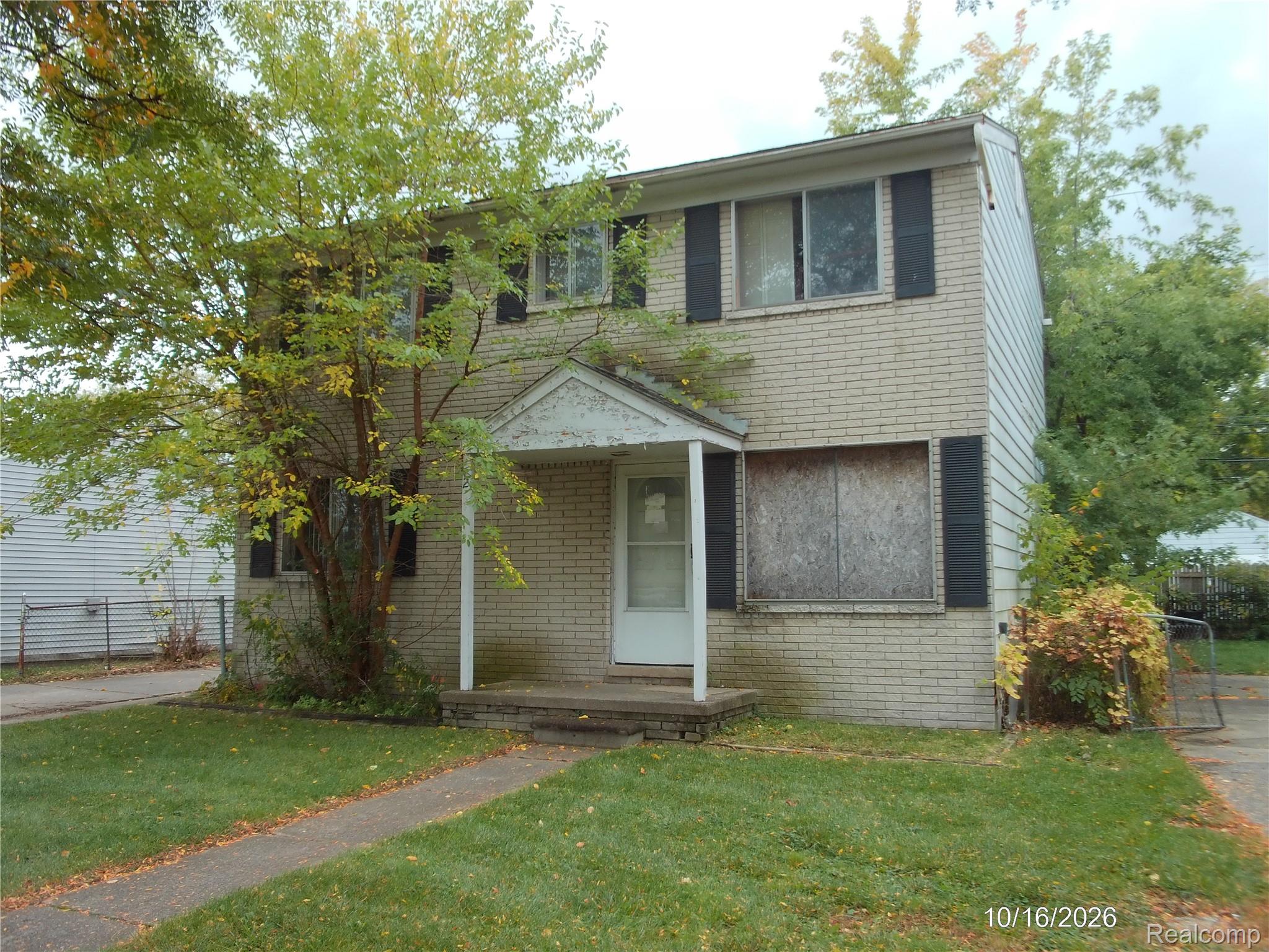 25825 Schoenherr Rd — photo