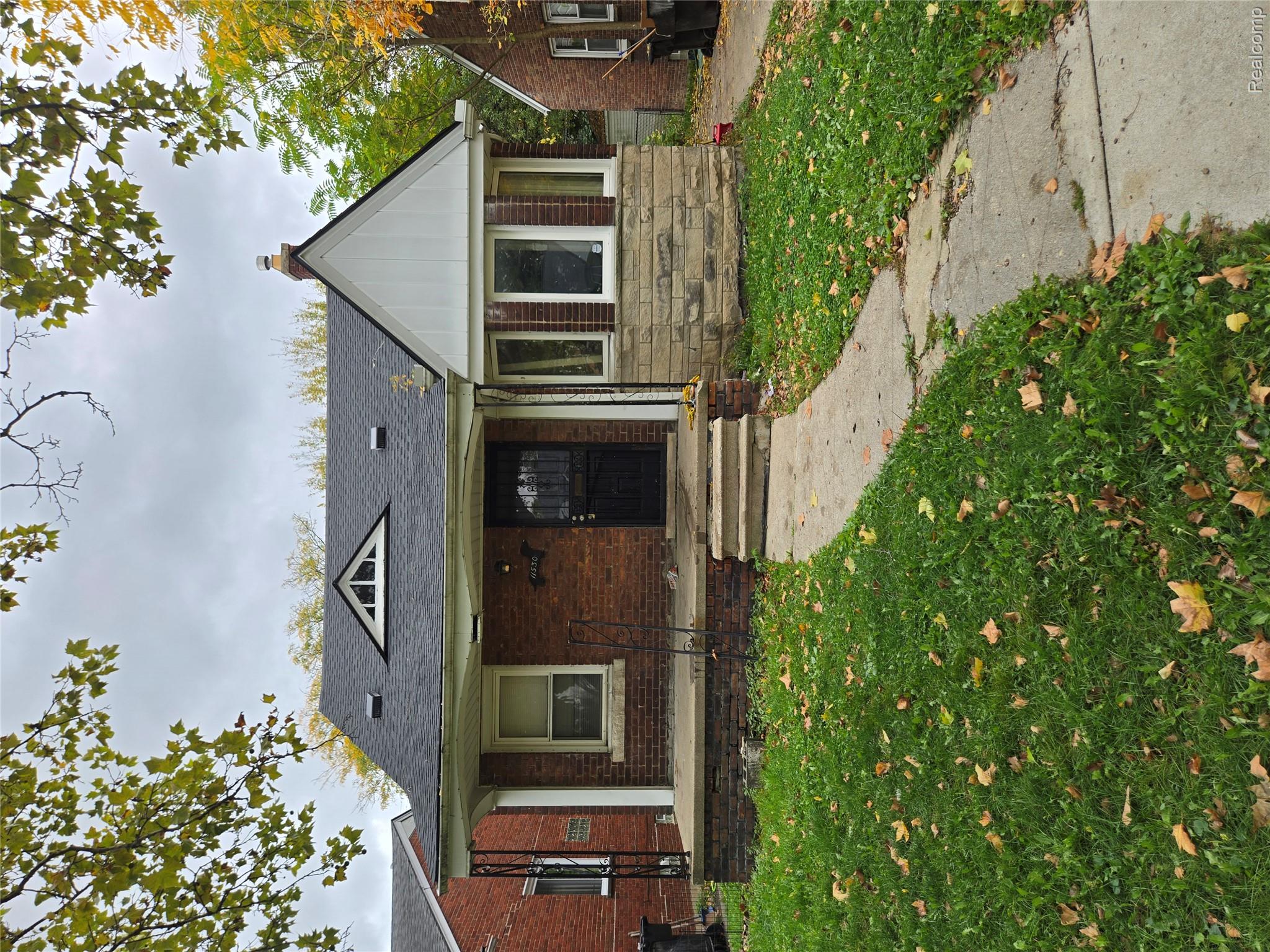11530 Lakepointe St — photo