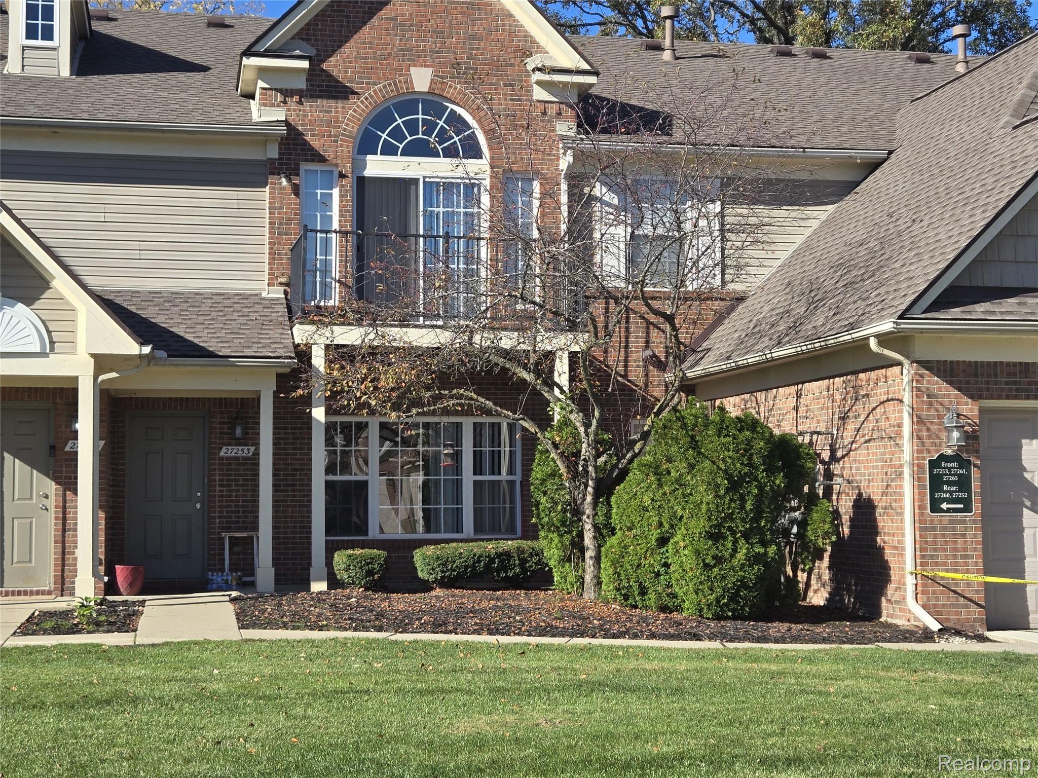 27253 Hidden Oaks Dr — photo
