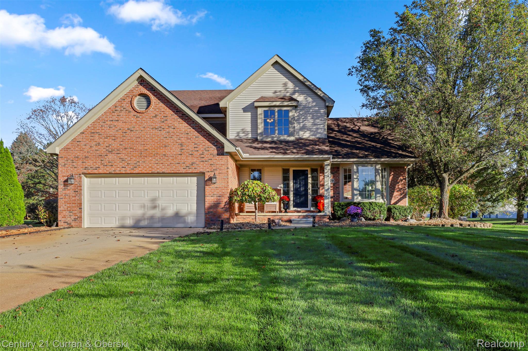 9279 Azalea Ct — photo