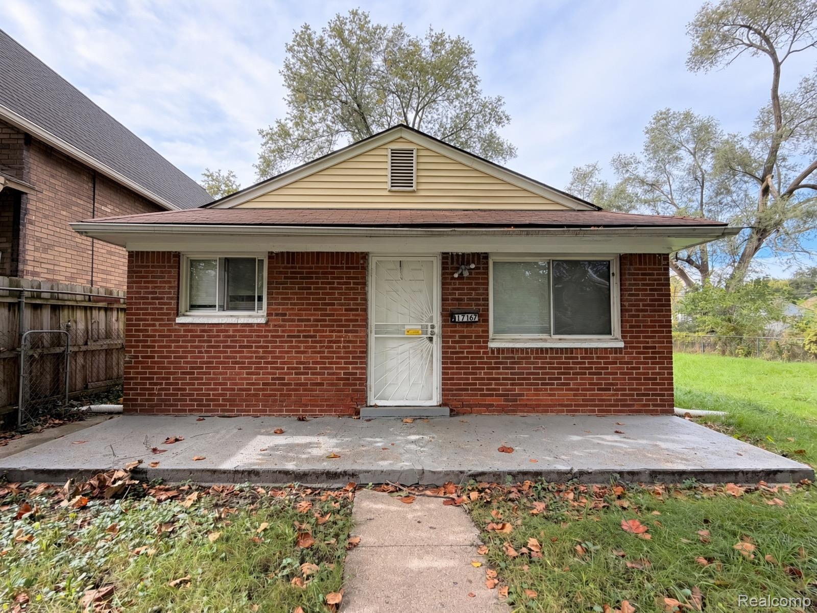 17167 Lumpkin St — photo