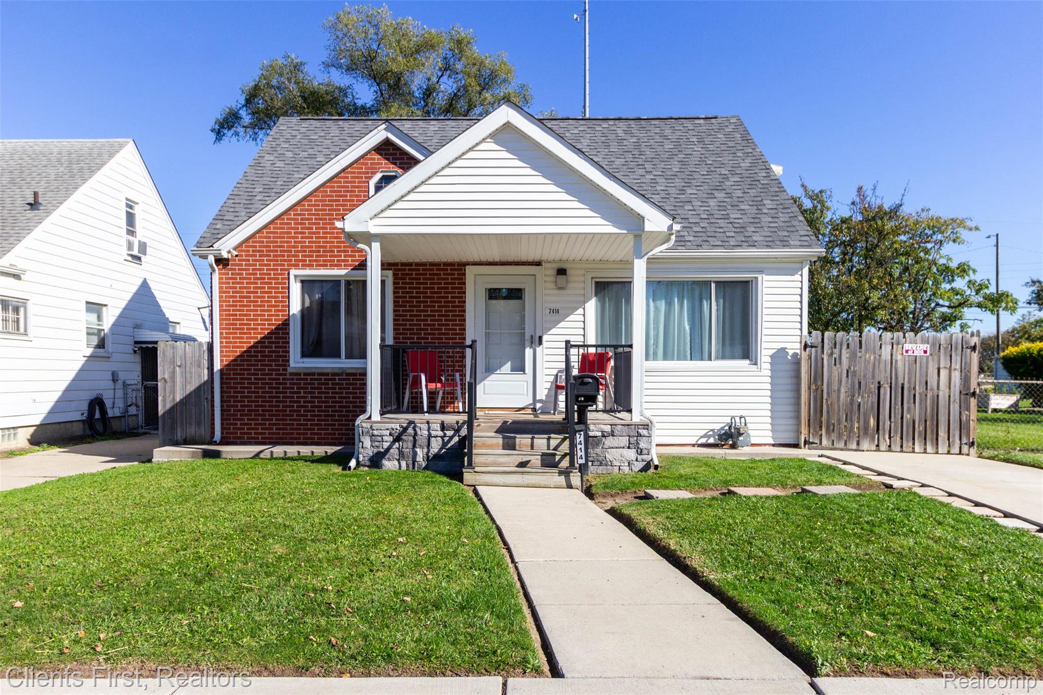 7414 Ashton Ave — photo