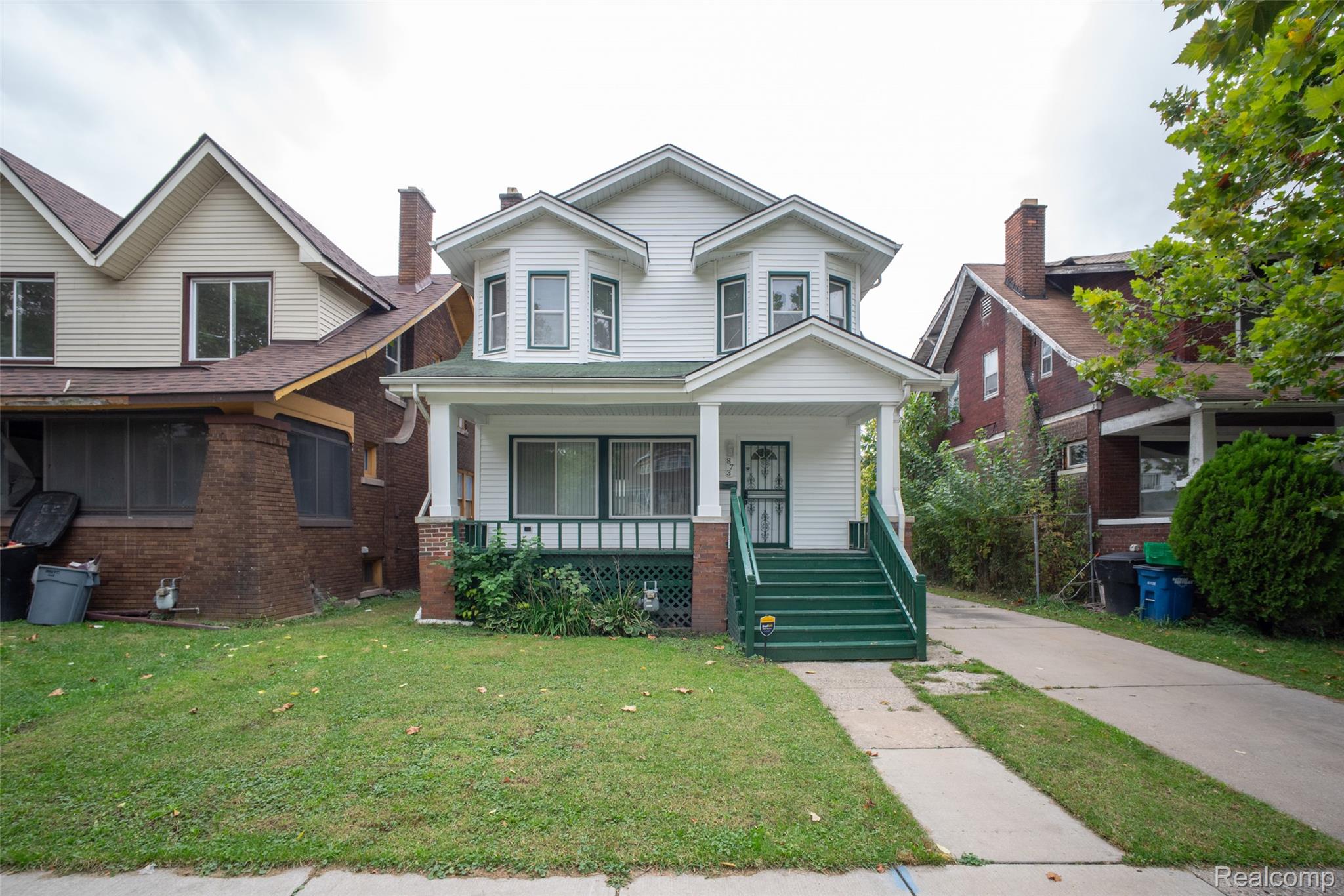 873 Algonquin St — photo