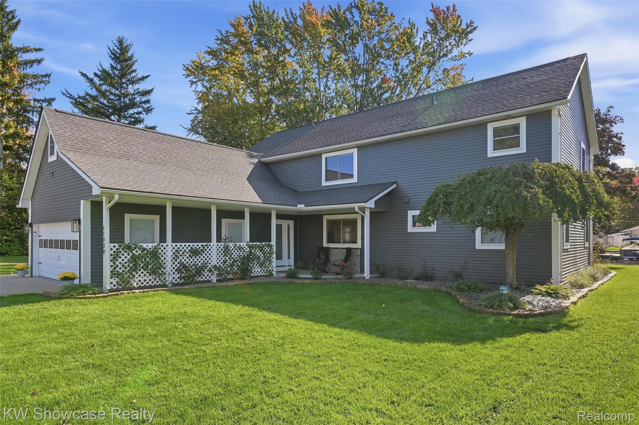 11909 Algonquin Dr — photo