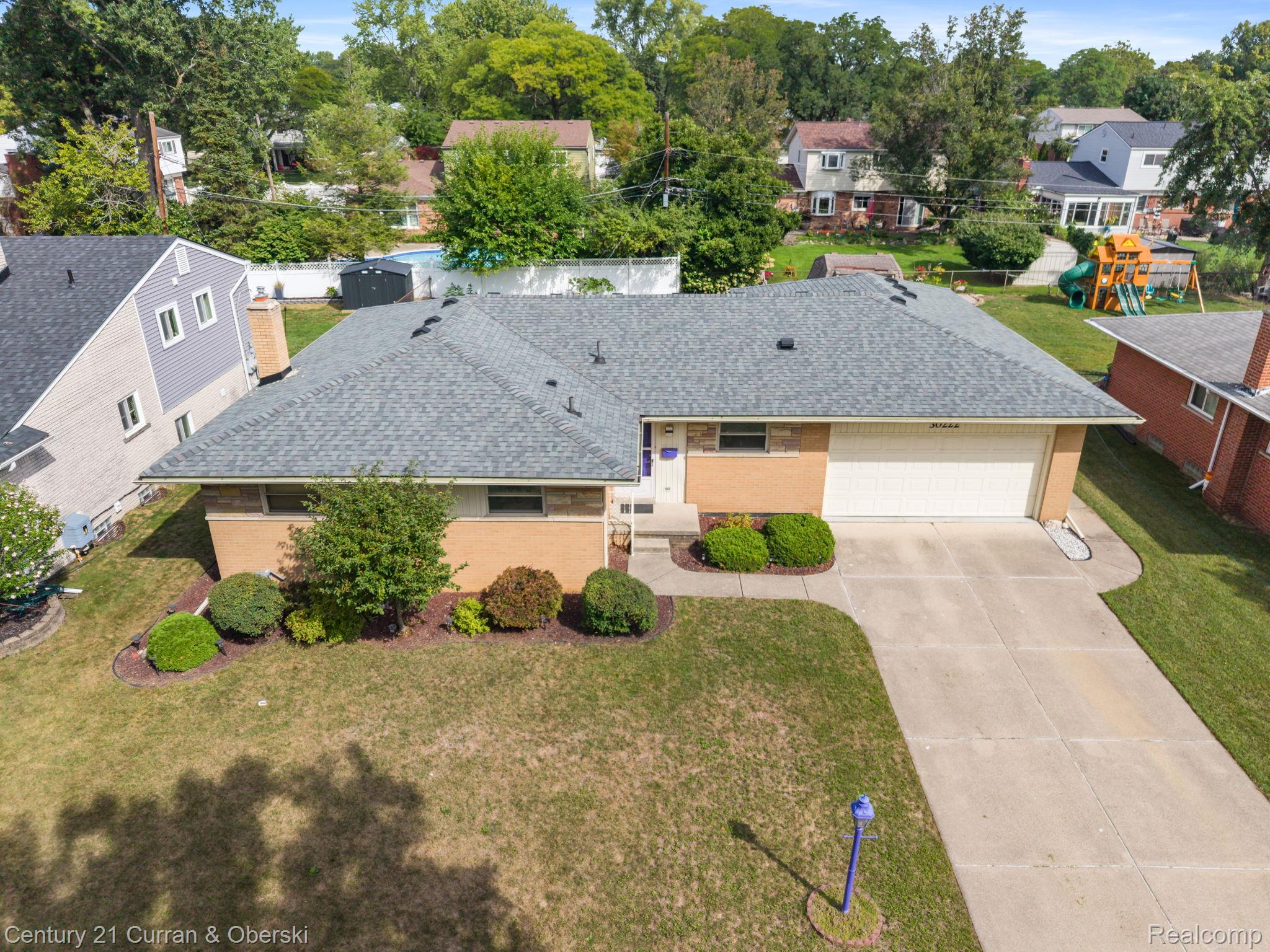 30222 Buckingham St — photo